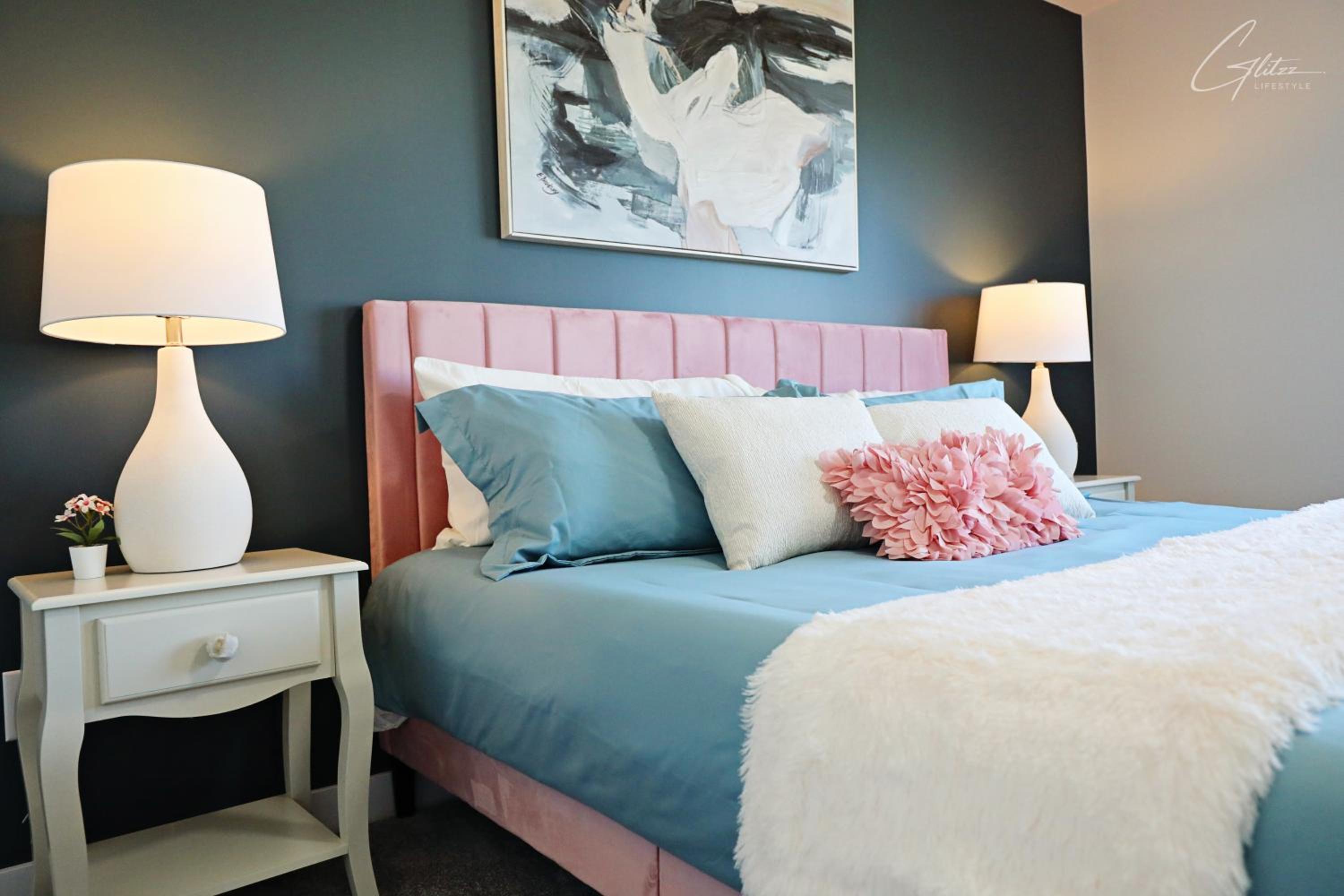 Beautiful 3 King Beds,Garage,Airport,Disney+