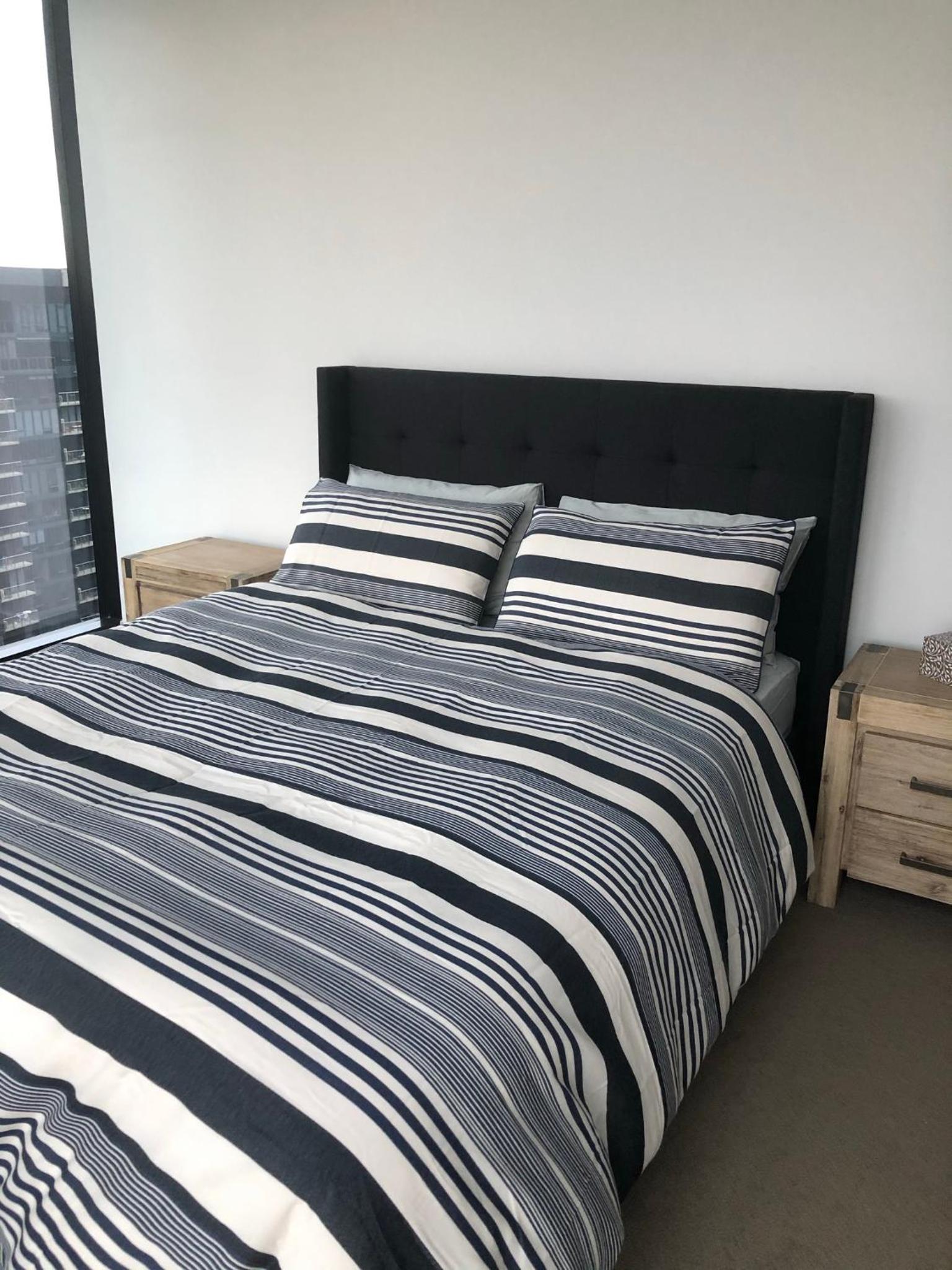 Modern 3 Bedroom Apartment with Amazing Views