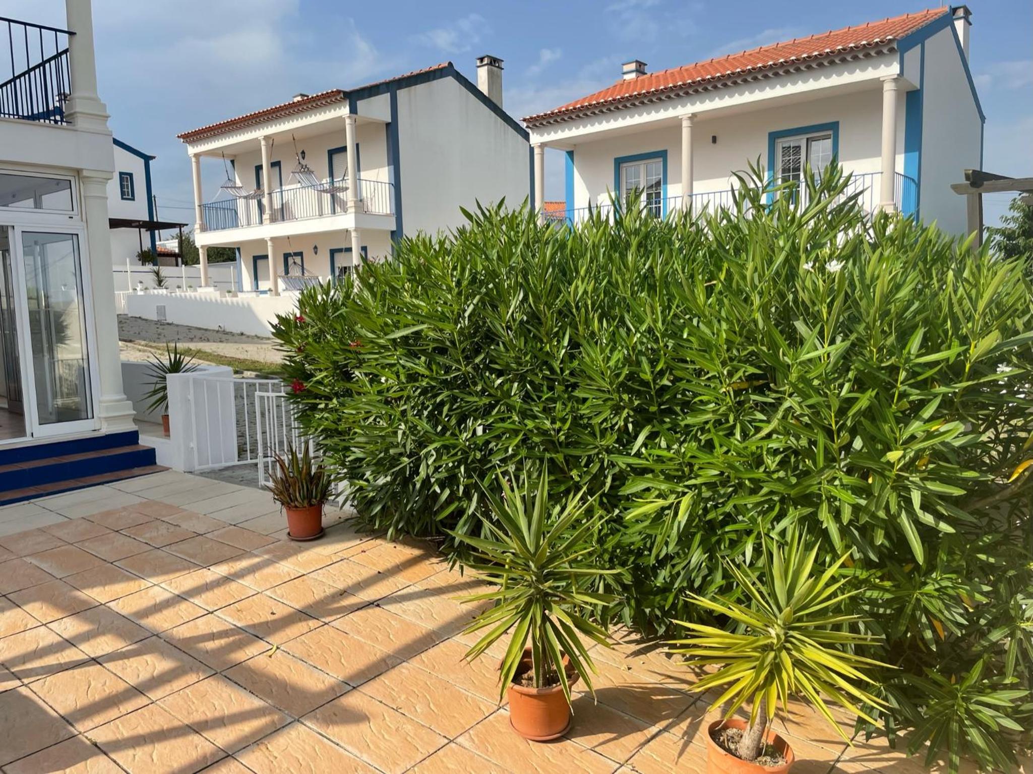 villa Lagoa view 3