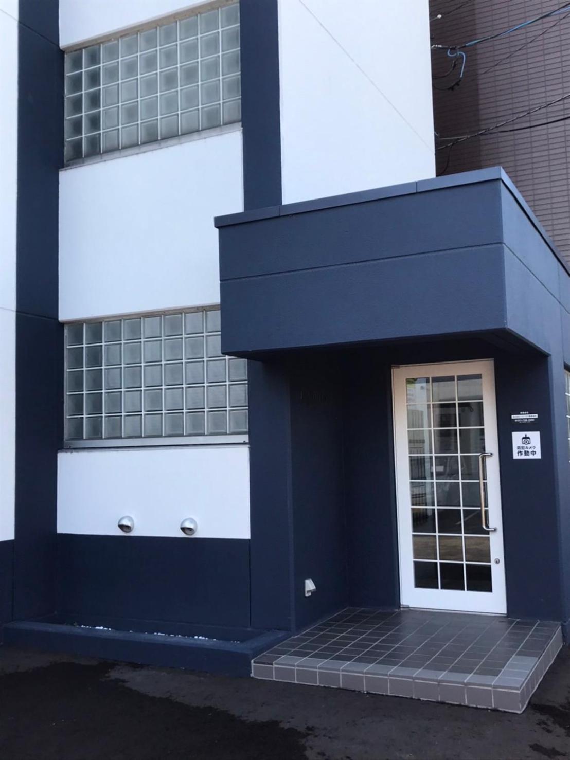 NORTH LIVE 2 - Image 1
