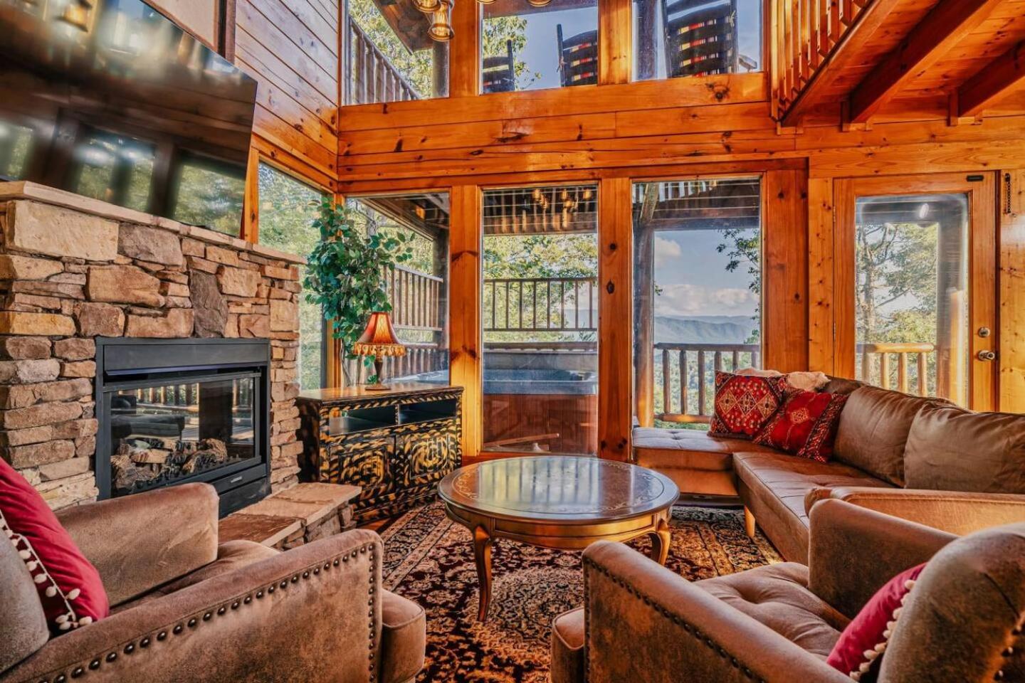 Mountain Majesty with Spectacular Views