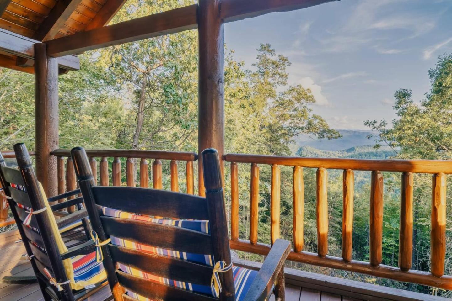 Mountain Majesty with Spectacular Views