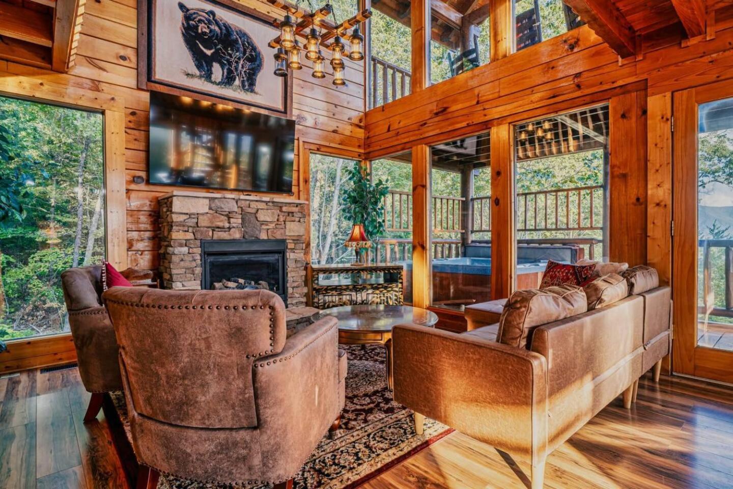 Mountain Majesty with Spectacular Views
