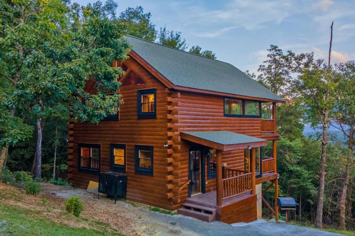 Mountain Majesty with Spectacular Views