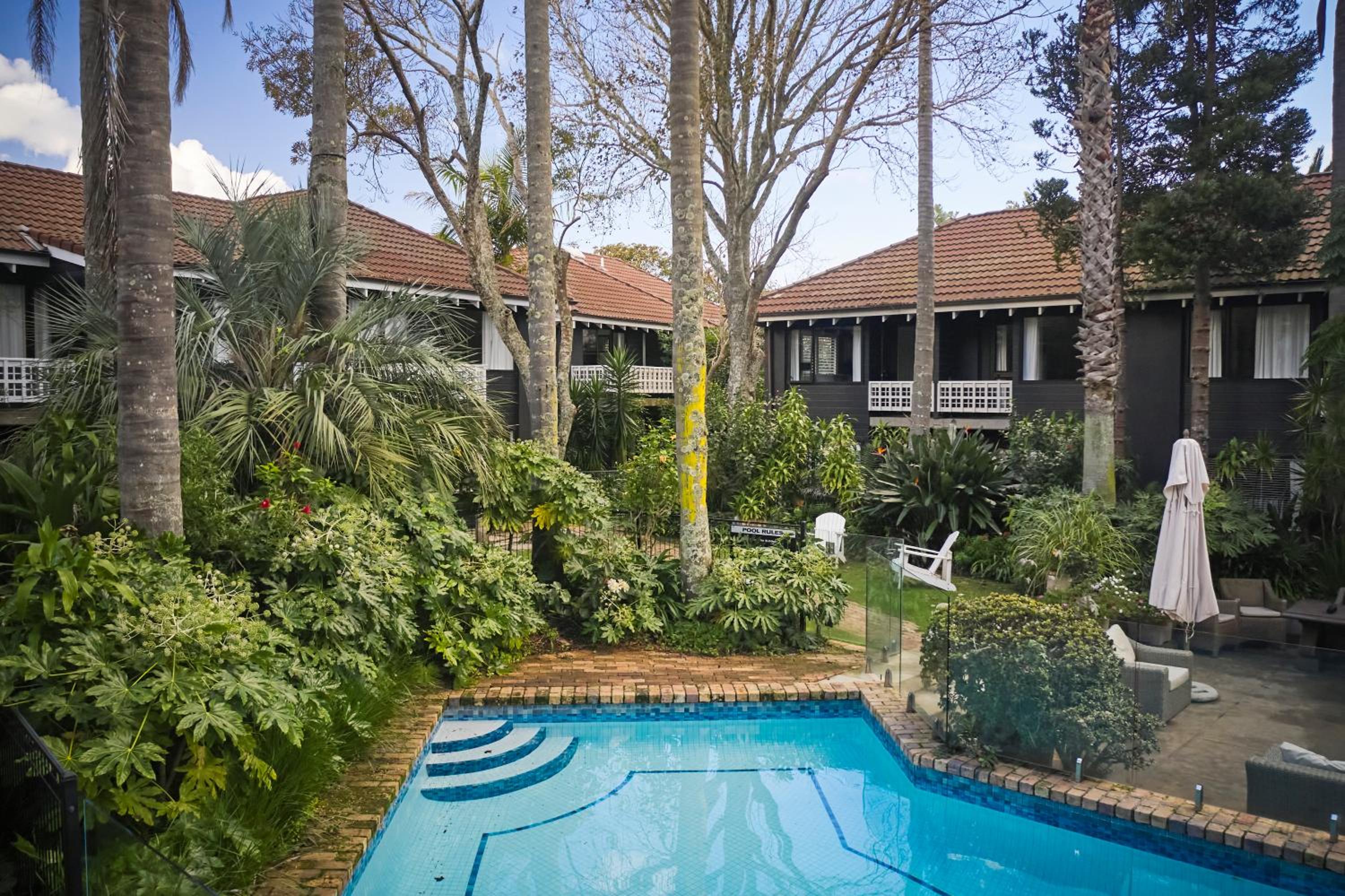 Emerald Inn on Takapuna Beach