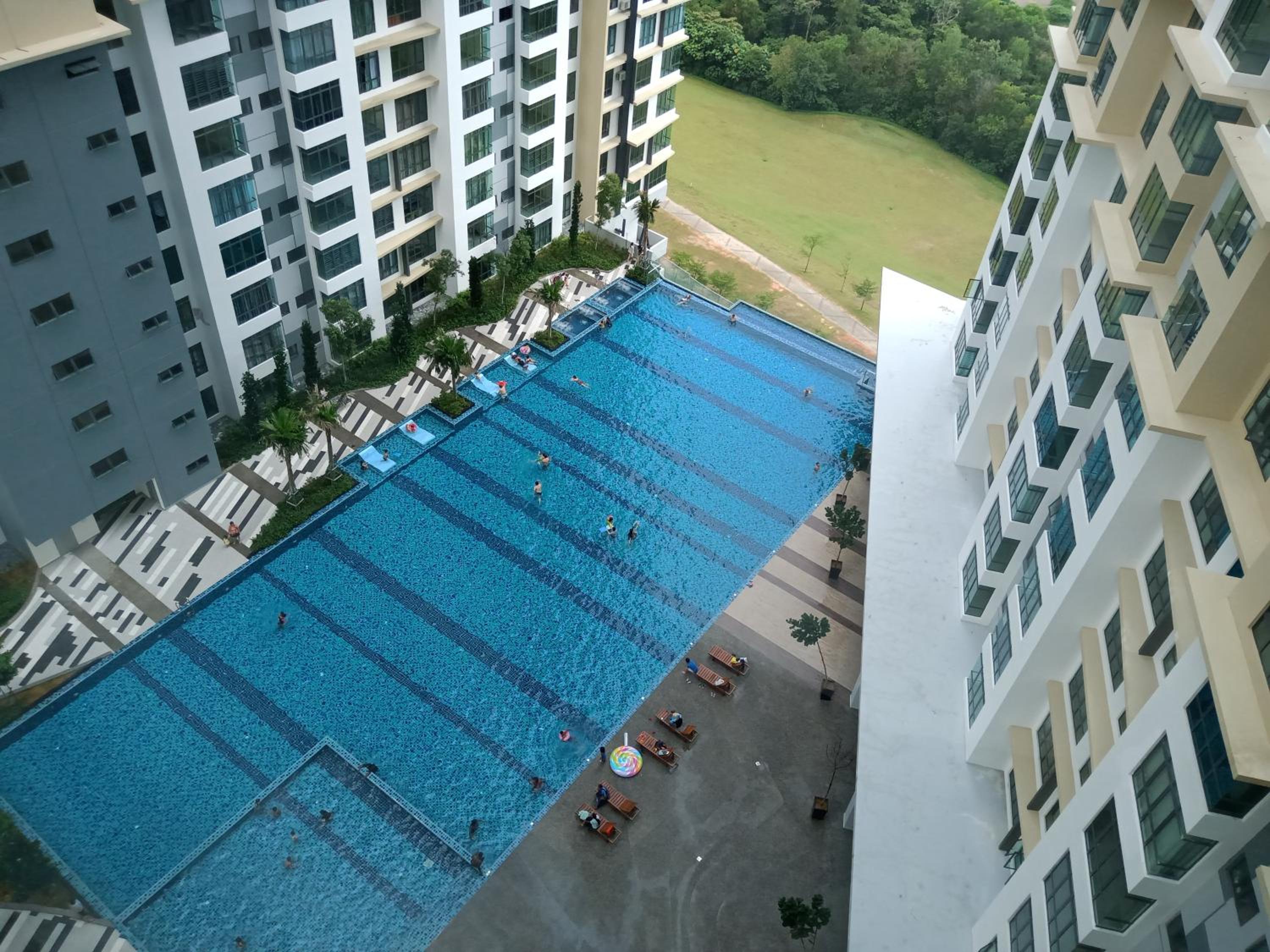 LUXURY STAY - 2 ROOMS with CONDO Facility - Mount Austin JB - SPECIAL OFFER SECURITY DEPOSIT RM200