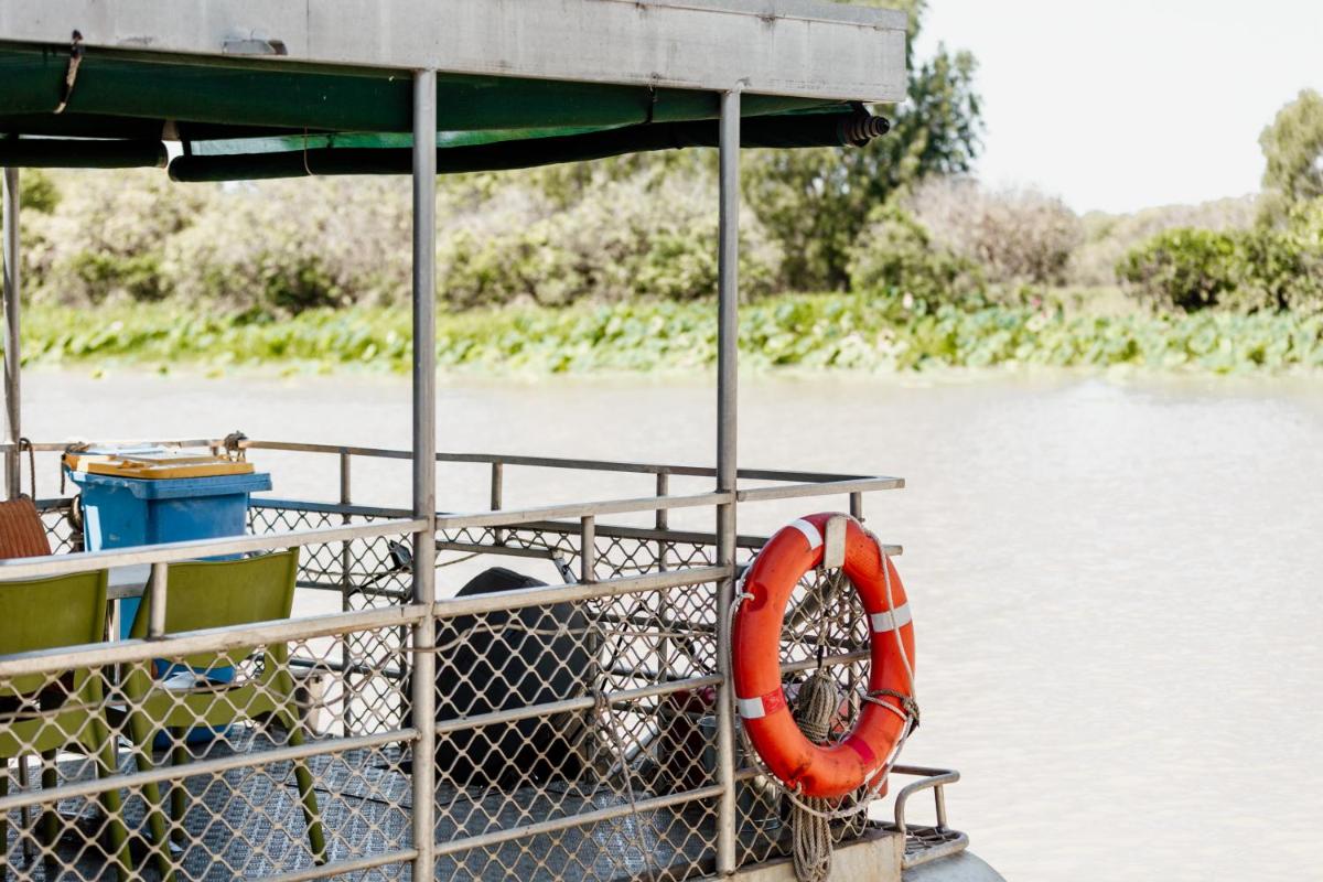 Corroboree Houseboats