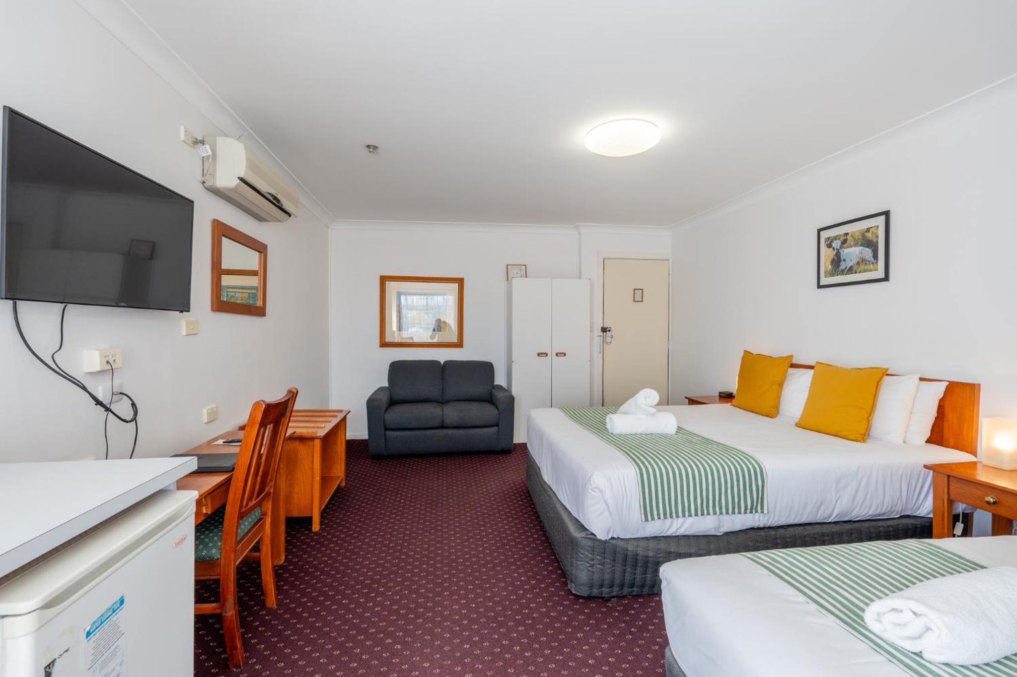 The Henry Parkes Tenterfield