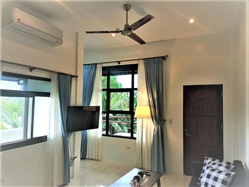 Alona WhiteHouses Resort