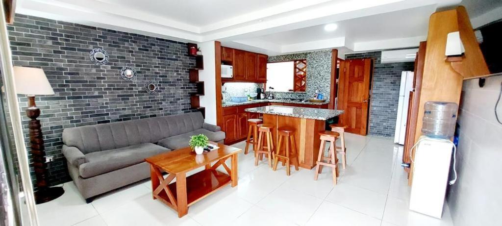 Gamino’s Beach Apartment (JP#72)