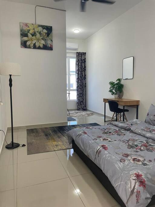 Seremban Ara Sendayan Homestay + Hilltop + Superb Wifi photo 2