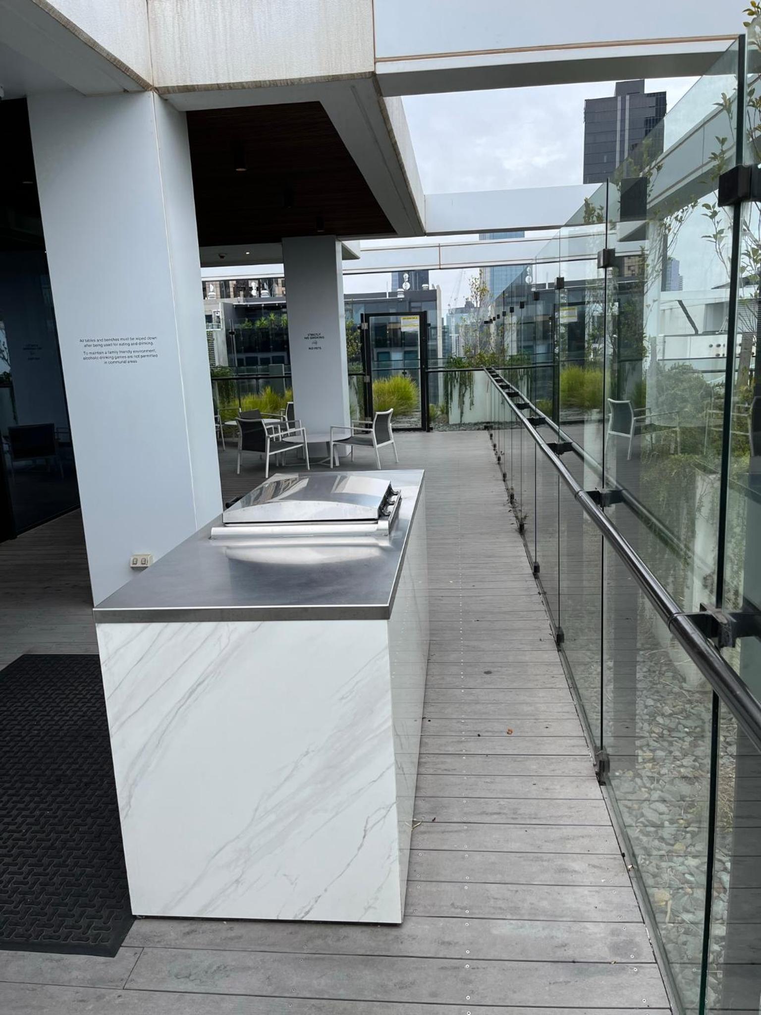 Modern 3 Bedroom Apartment with Amazing Views