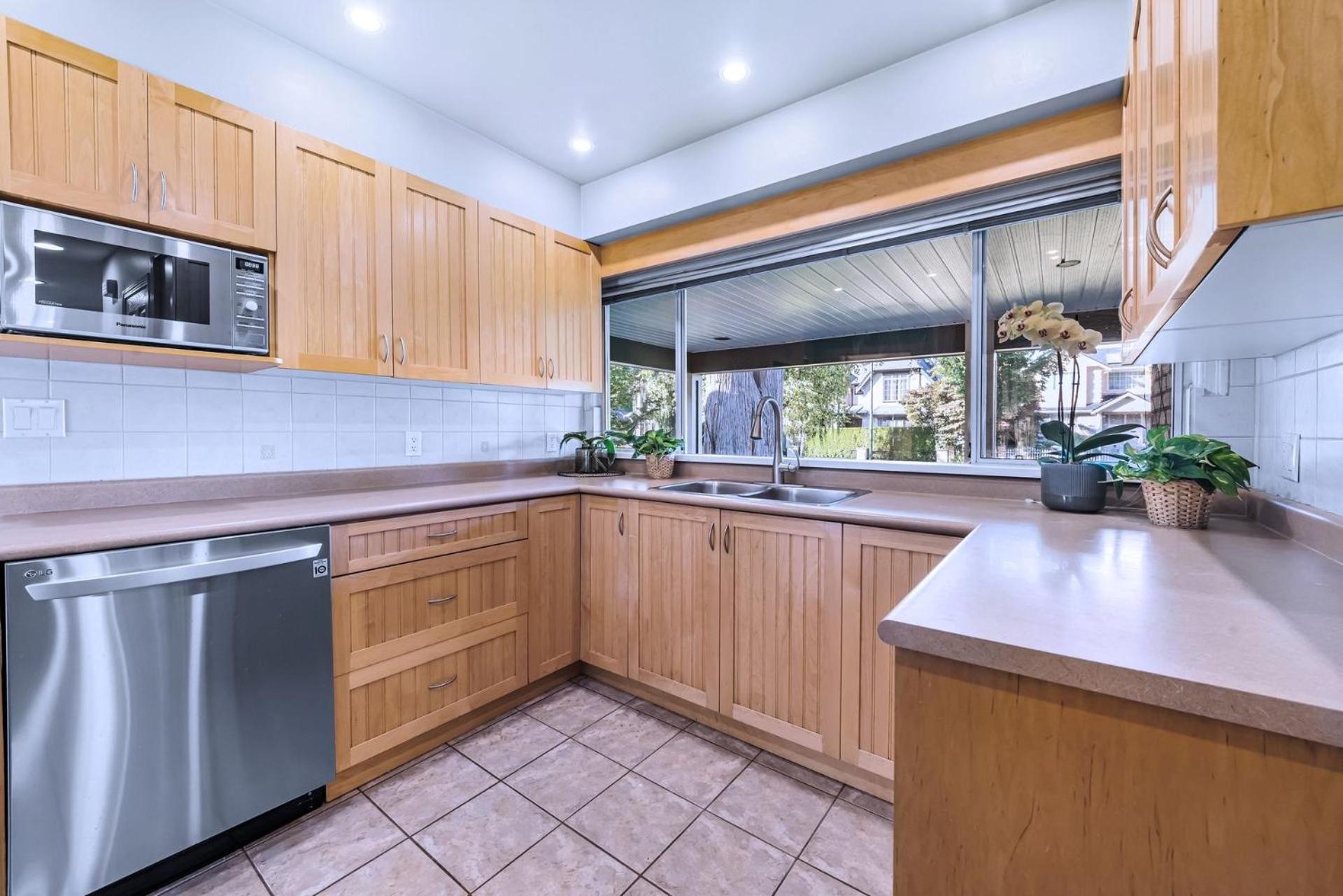 Three-Tree Villa-Central Location