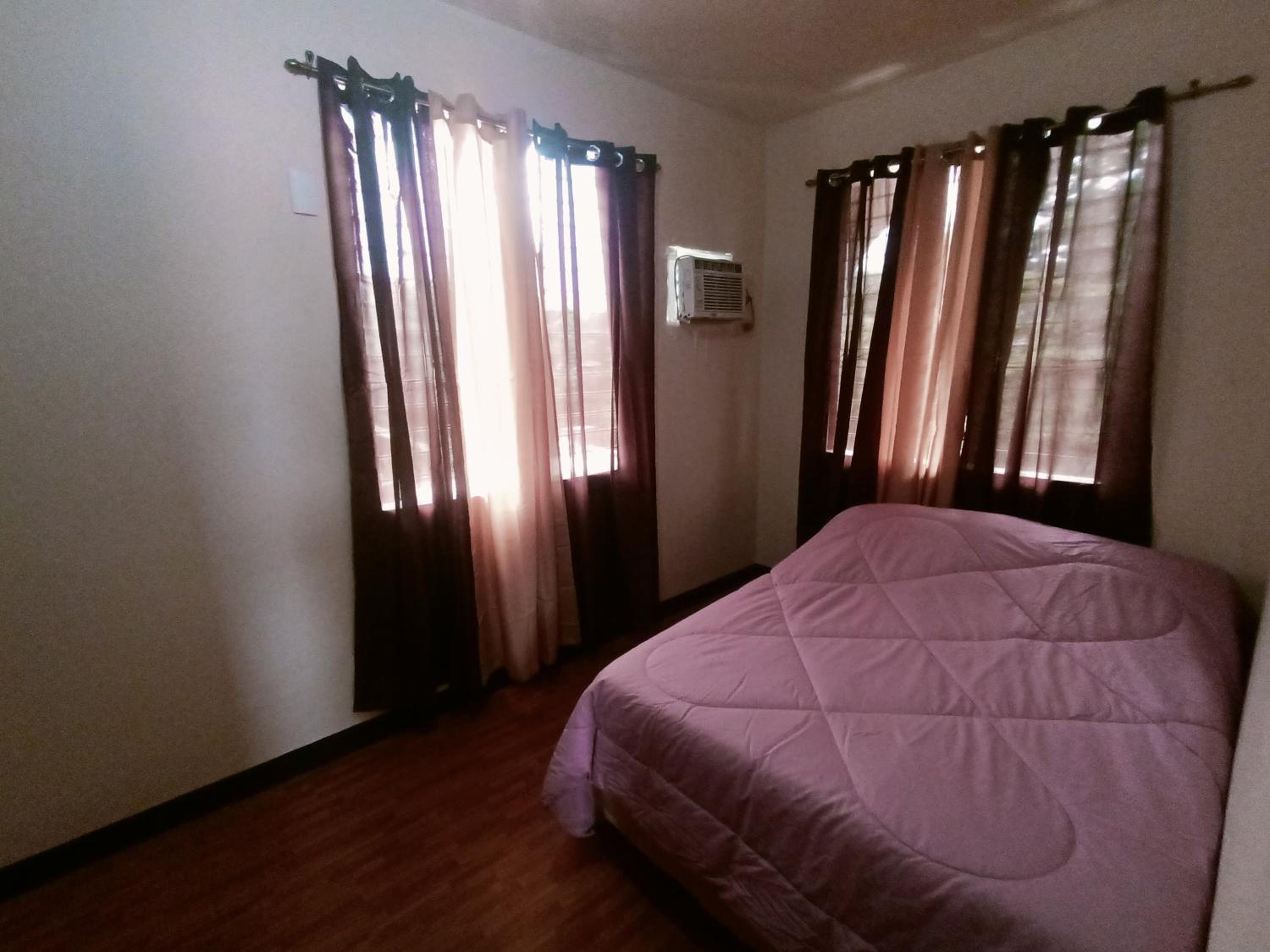 Raymundo Residence view 3