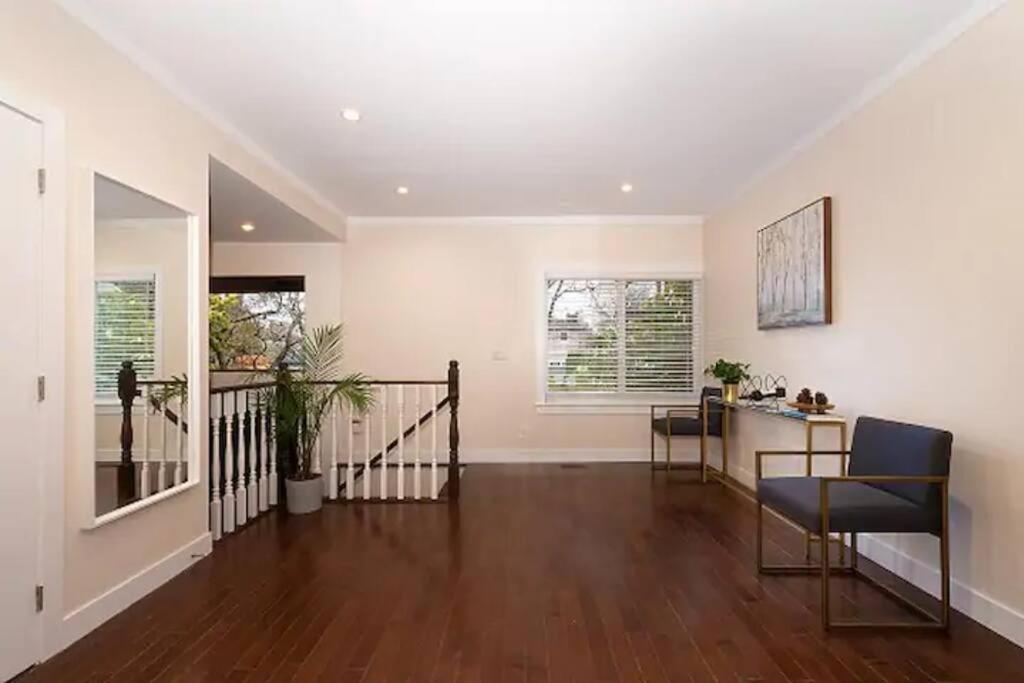 Westside Pool Home-8 min to Downtown, Yard Parking