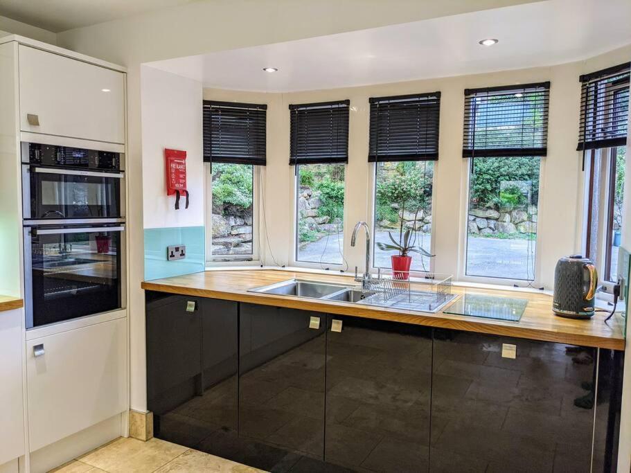Detached 4 Bedroom Luxury Home view 2