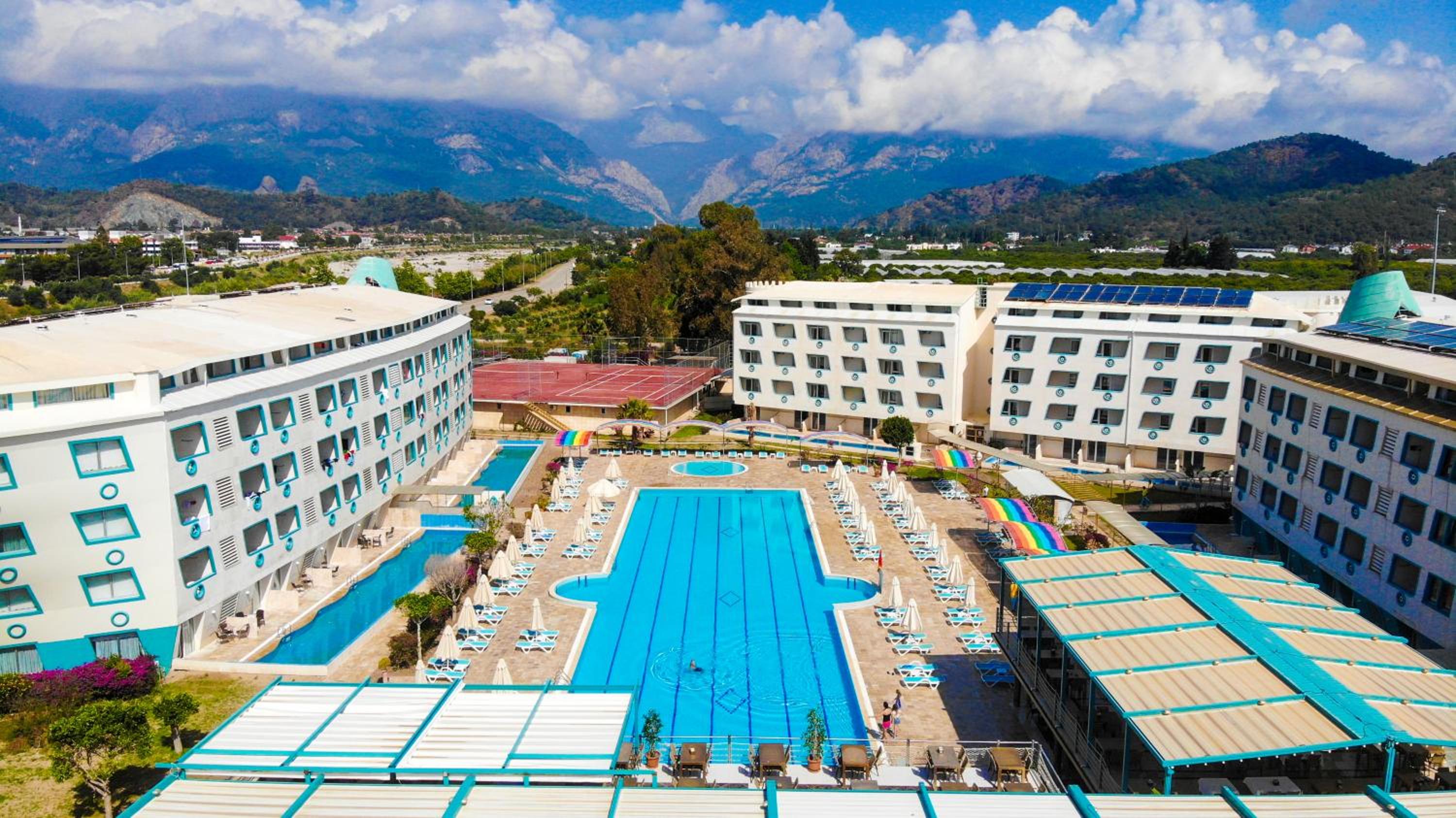 Daima Biz Otel - Dolusu Aquapark Erişimi - Image 6