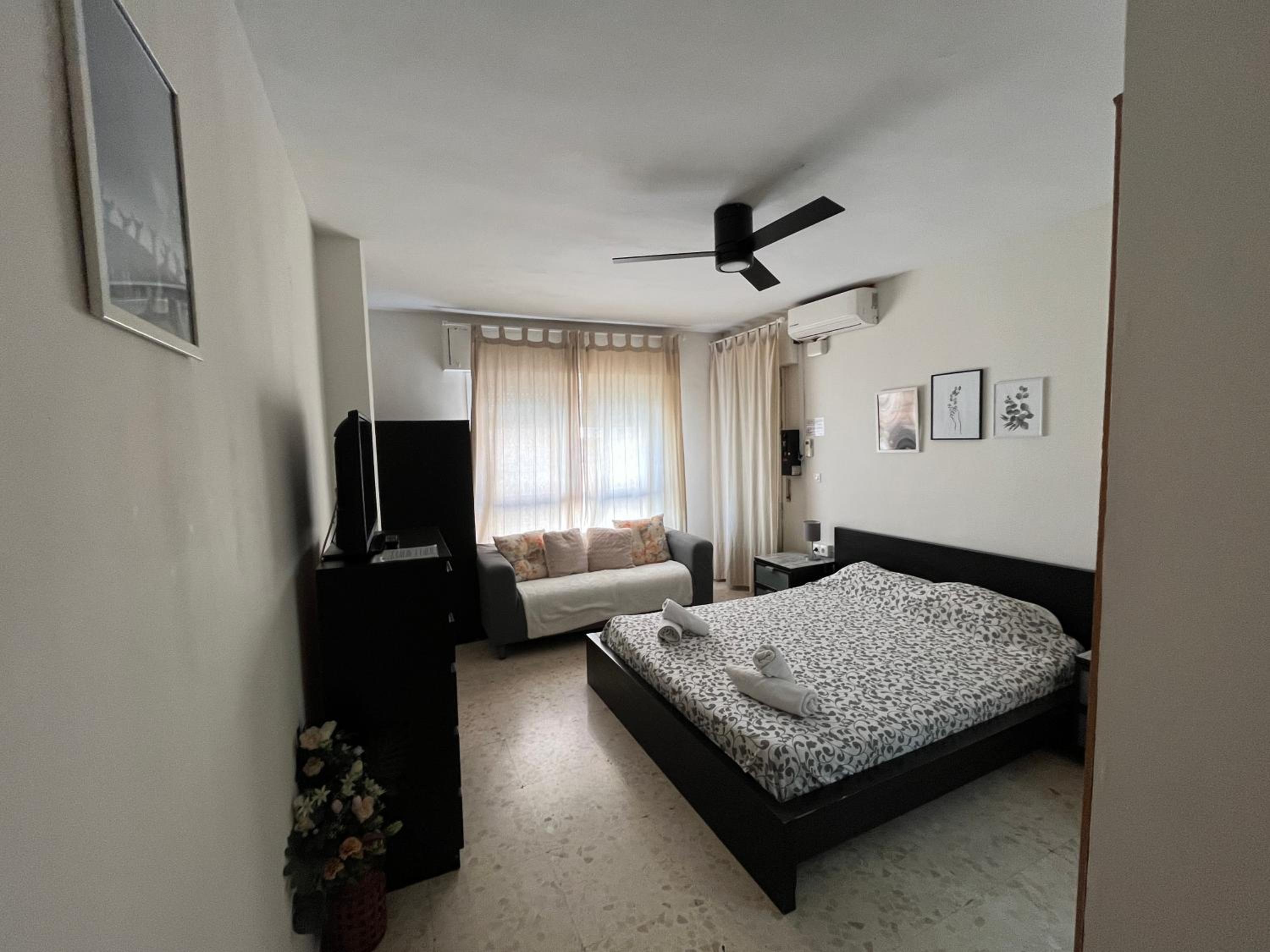 Rafaela Guest House