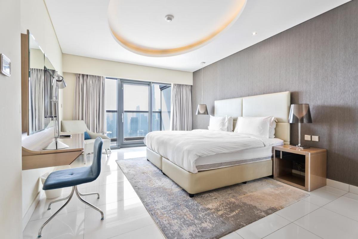 ALiving Supreme 2BR Paramount Towers Business Bay with Burj Khalifa view 6202