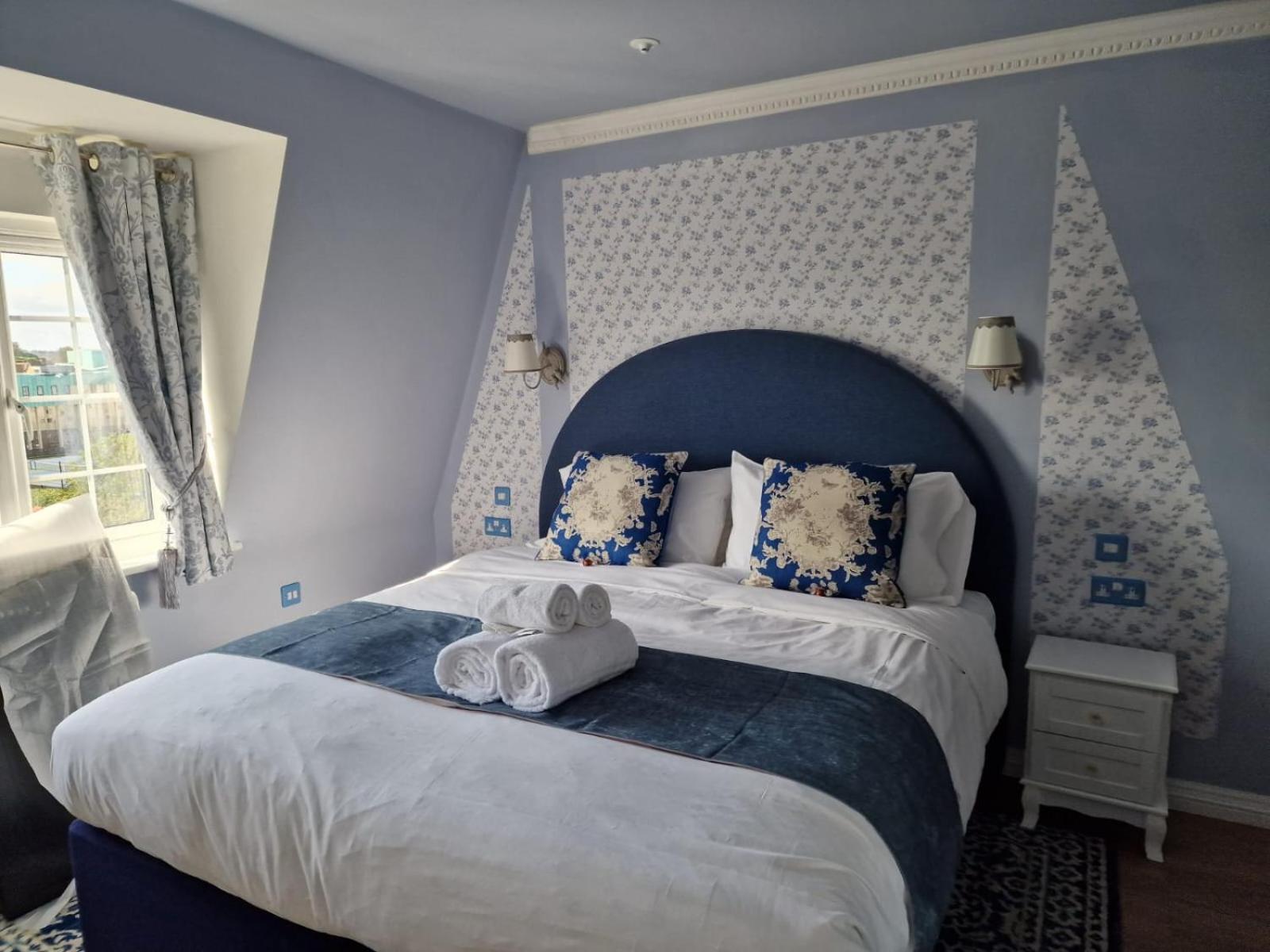 Oxford Vacations - The Mad Hatter's Guestrooms - Property Image 23