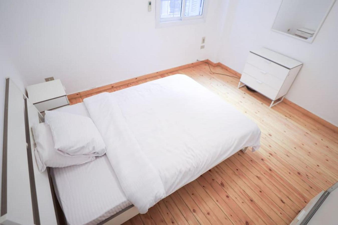 Ivory Petal Bliss 2BR Apt