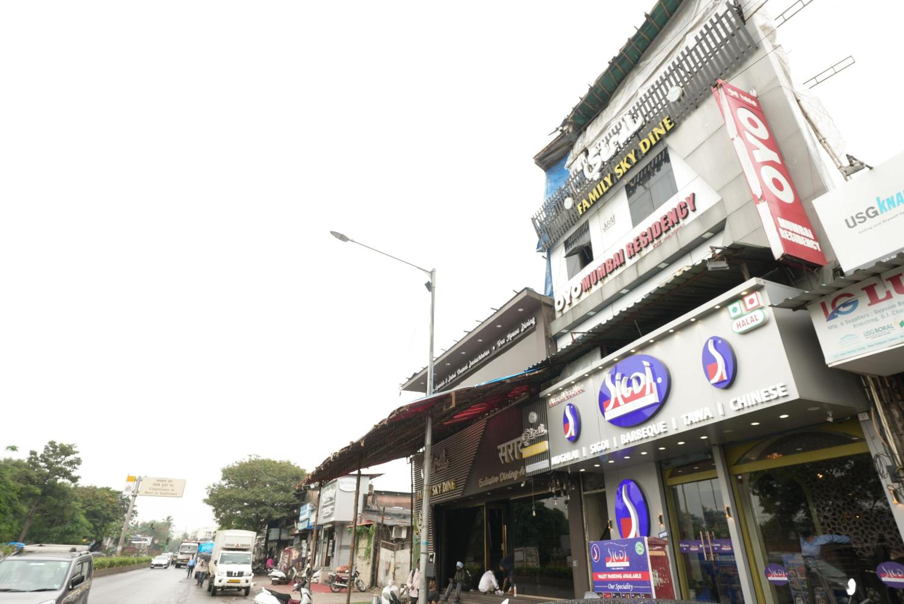 Hotel Mumbai Residency photo 5