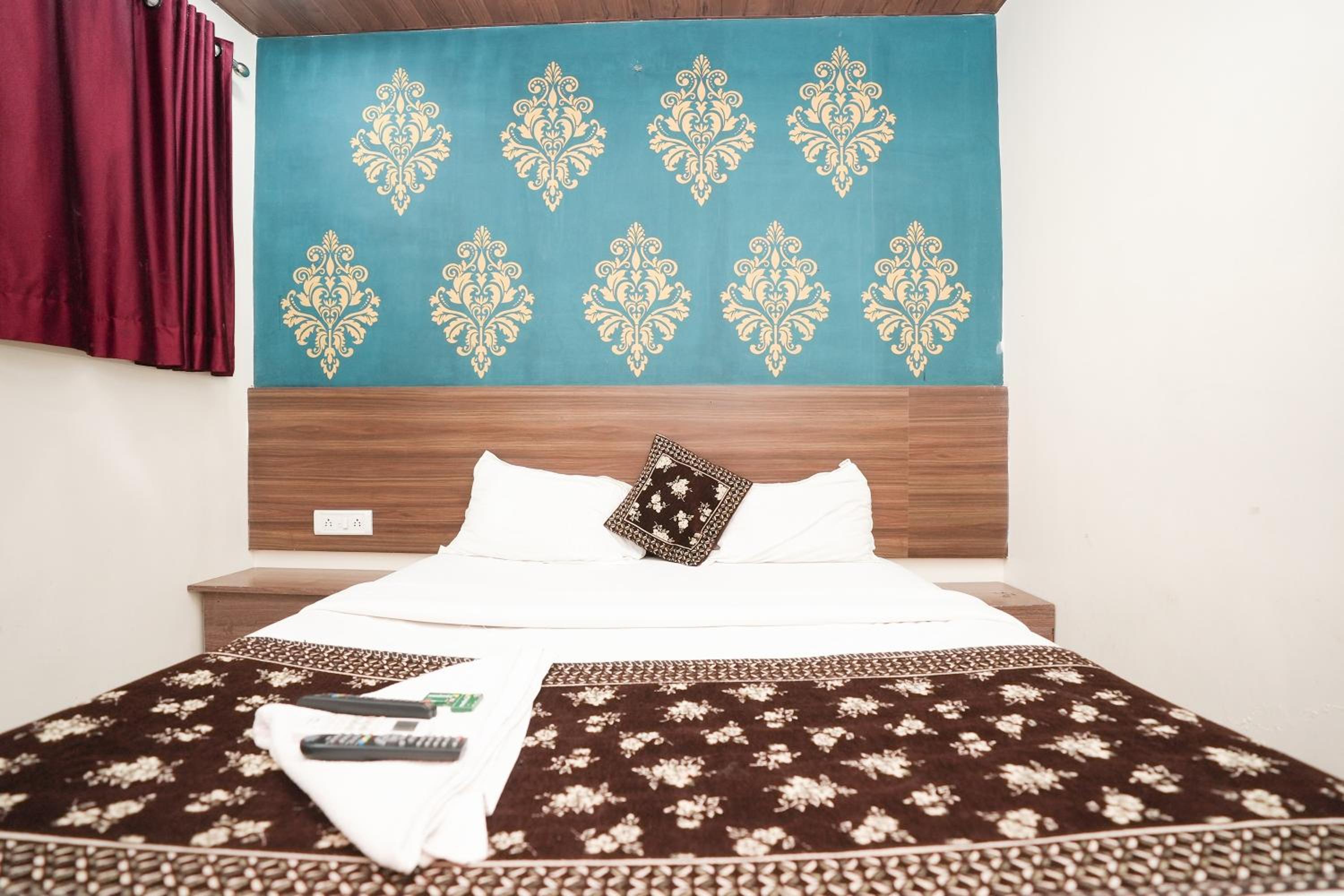 Hotel Mumbai Residency photo 2