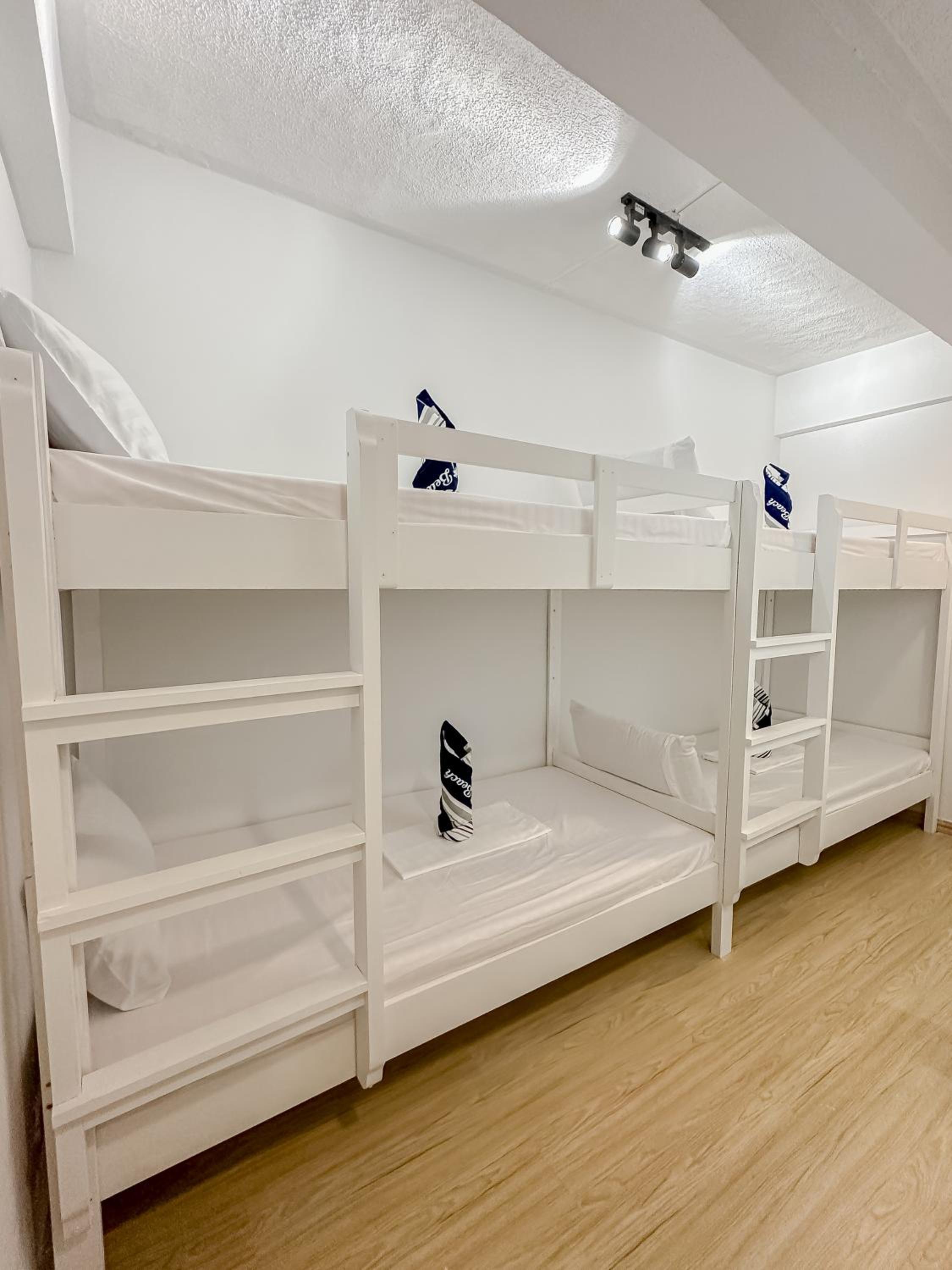 Fully Furnished 2BR Newly Renovated Apartment by the White Beach - 1min walk from door step view 4