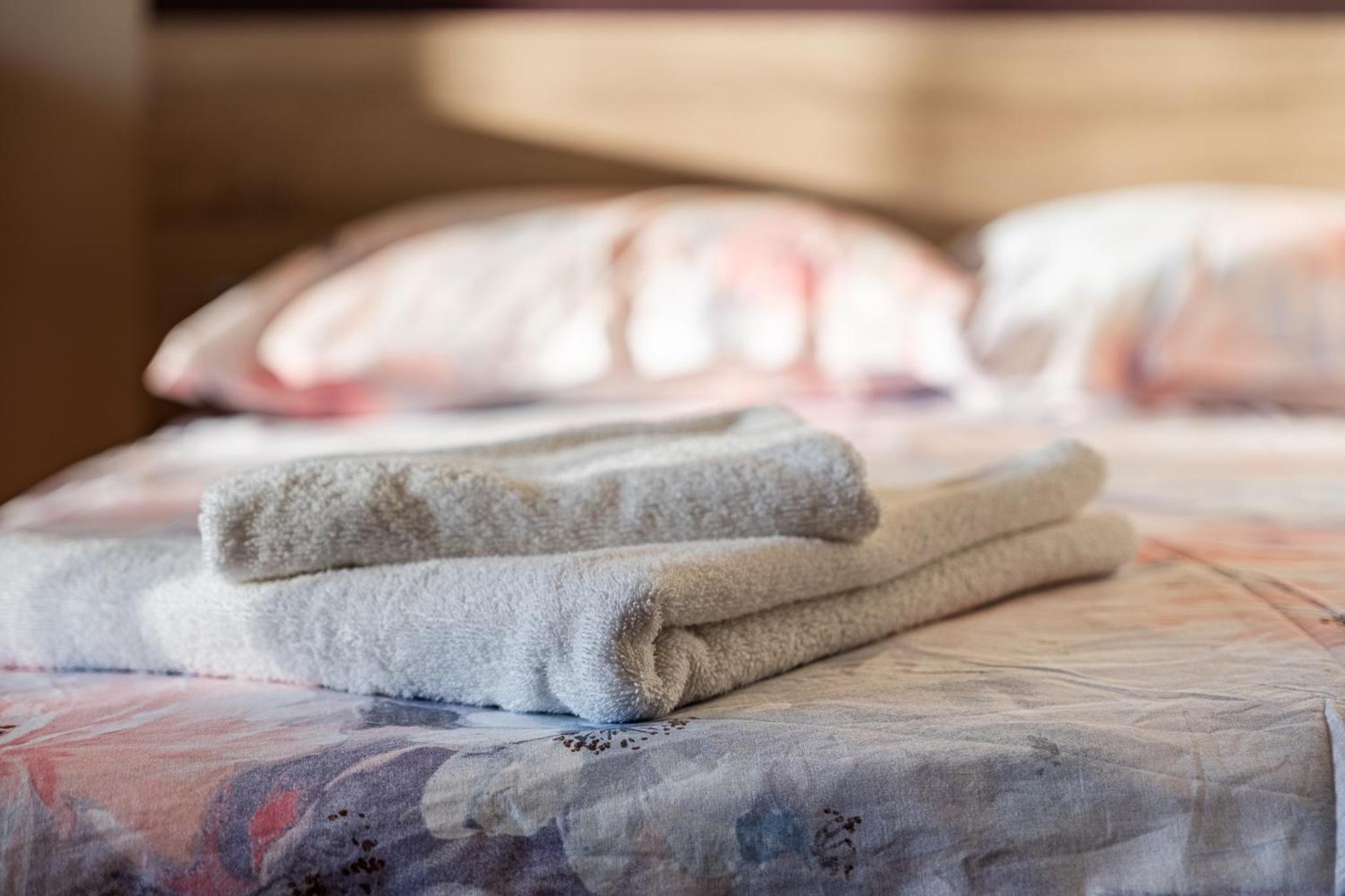 Primorski 2bdrm Central Apartment