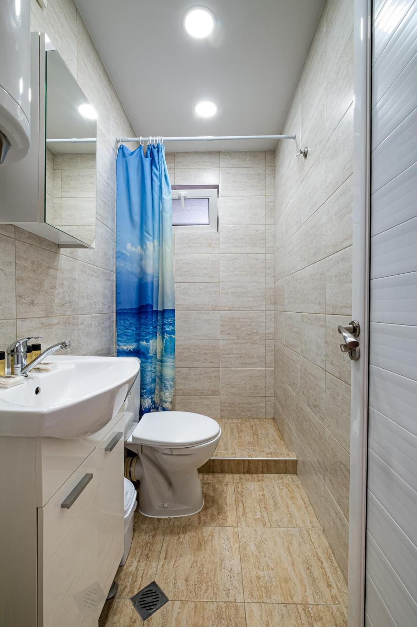 Primorski 2bdrm Central Apartment