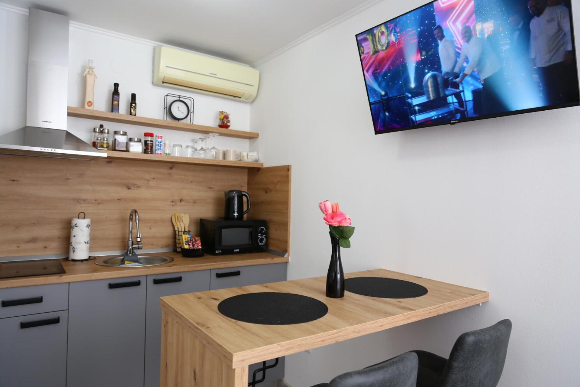 Studio apartman Antonio en Metković — kitchen