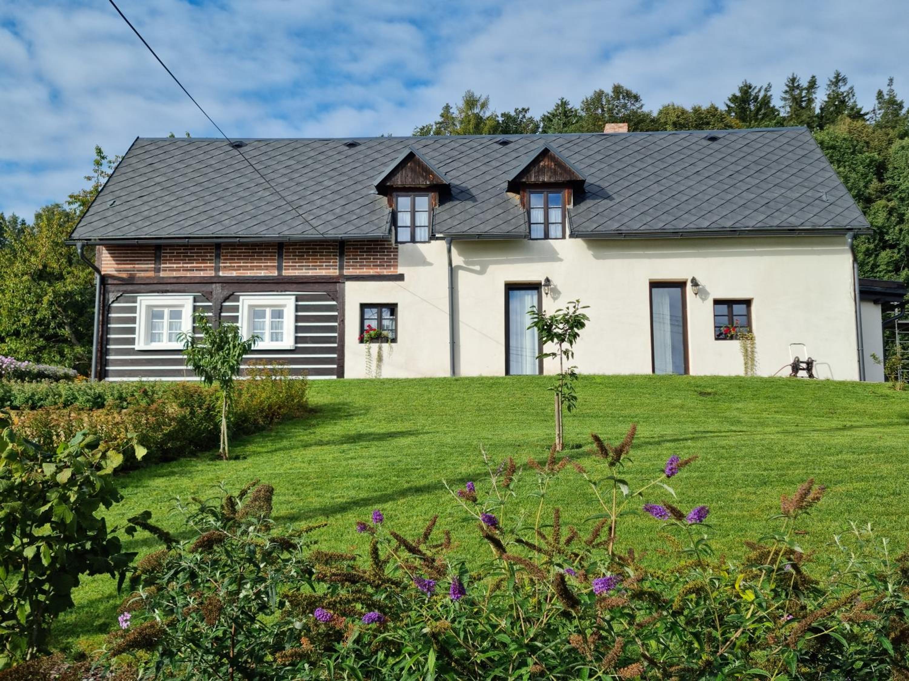 Luxusní apartmán s krbem - Kunratické Švýcarsko