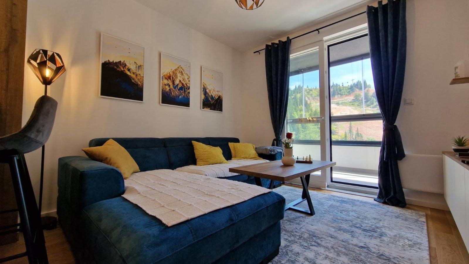 Engadin's 1BDR Apartment near Ski lift