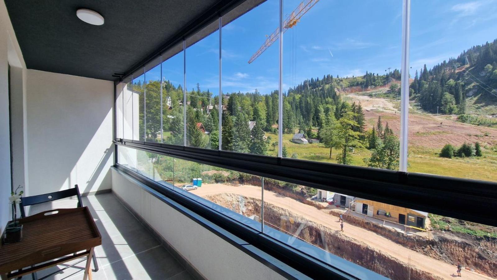 Engadin's 1BDR Apartment near Ski lift