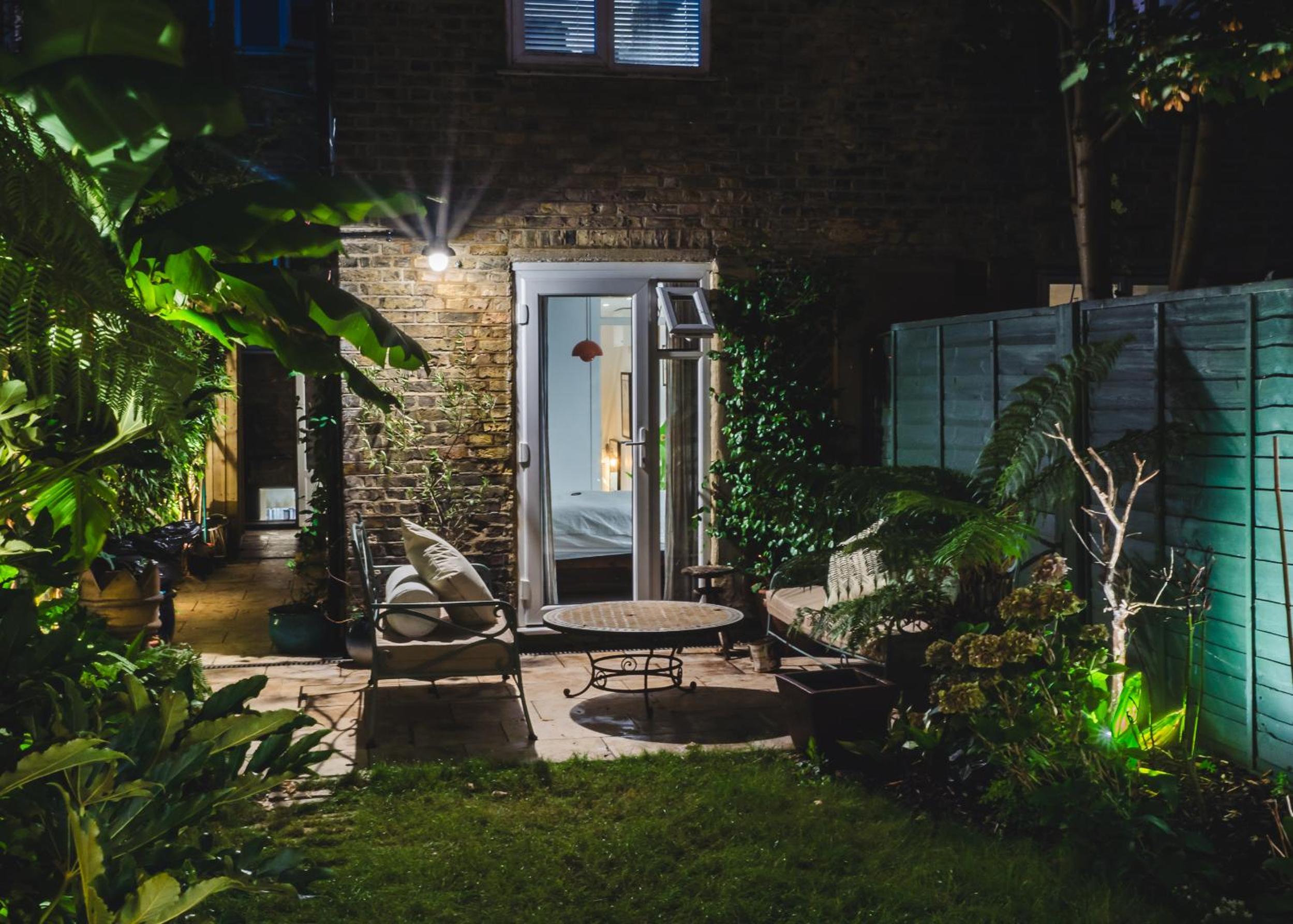 Stunning 2BR, split-level Flat w garden, Deptford