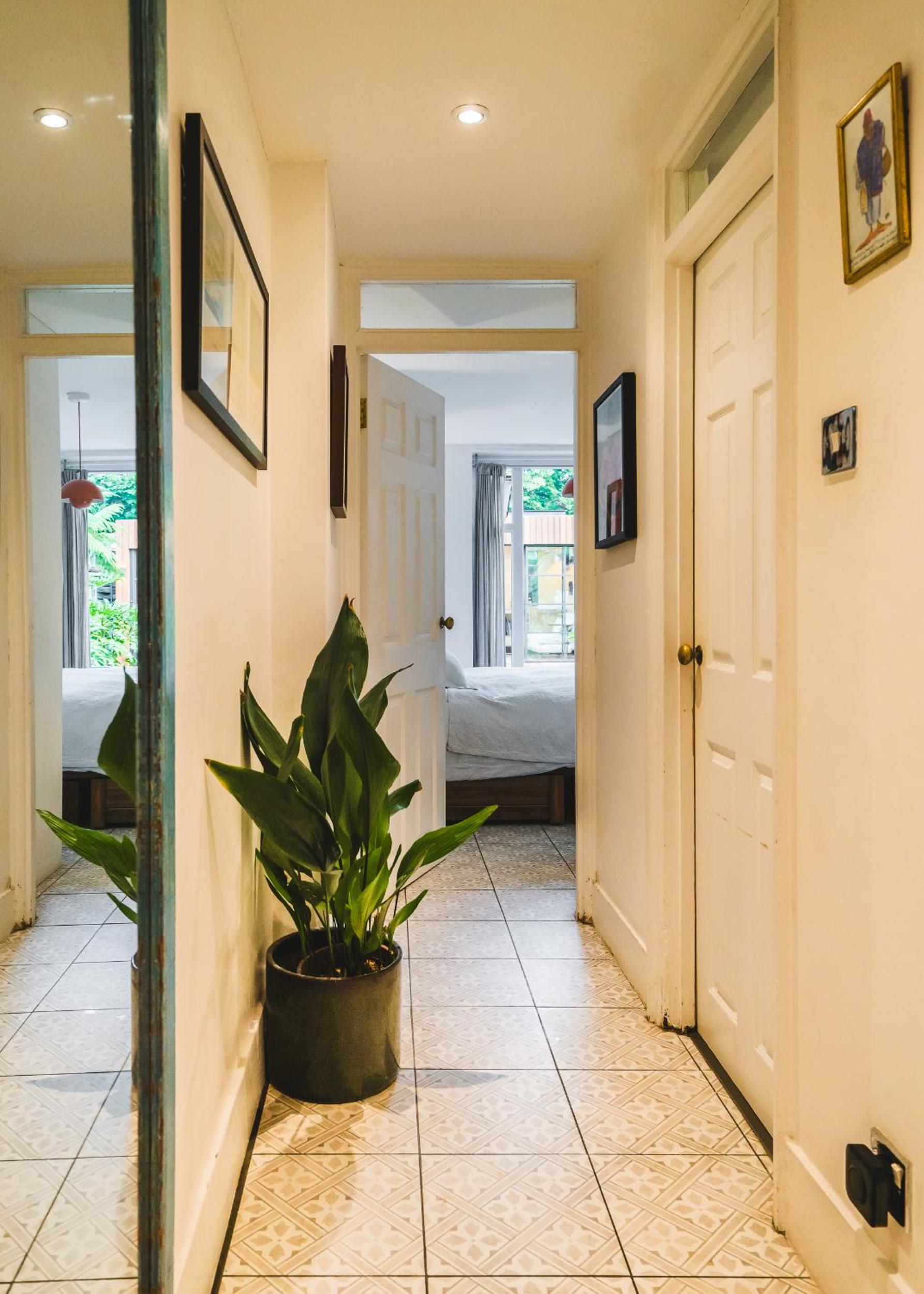 Stunning 2BR, split-level Flat w garden, Deptford