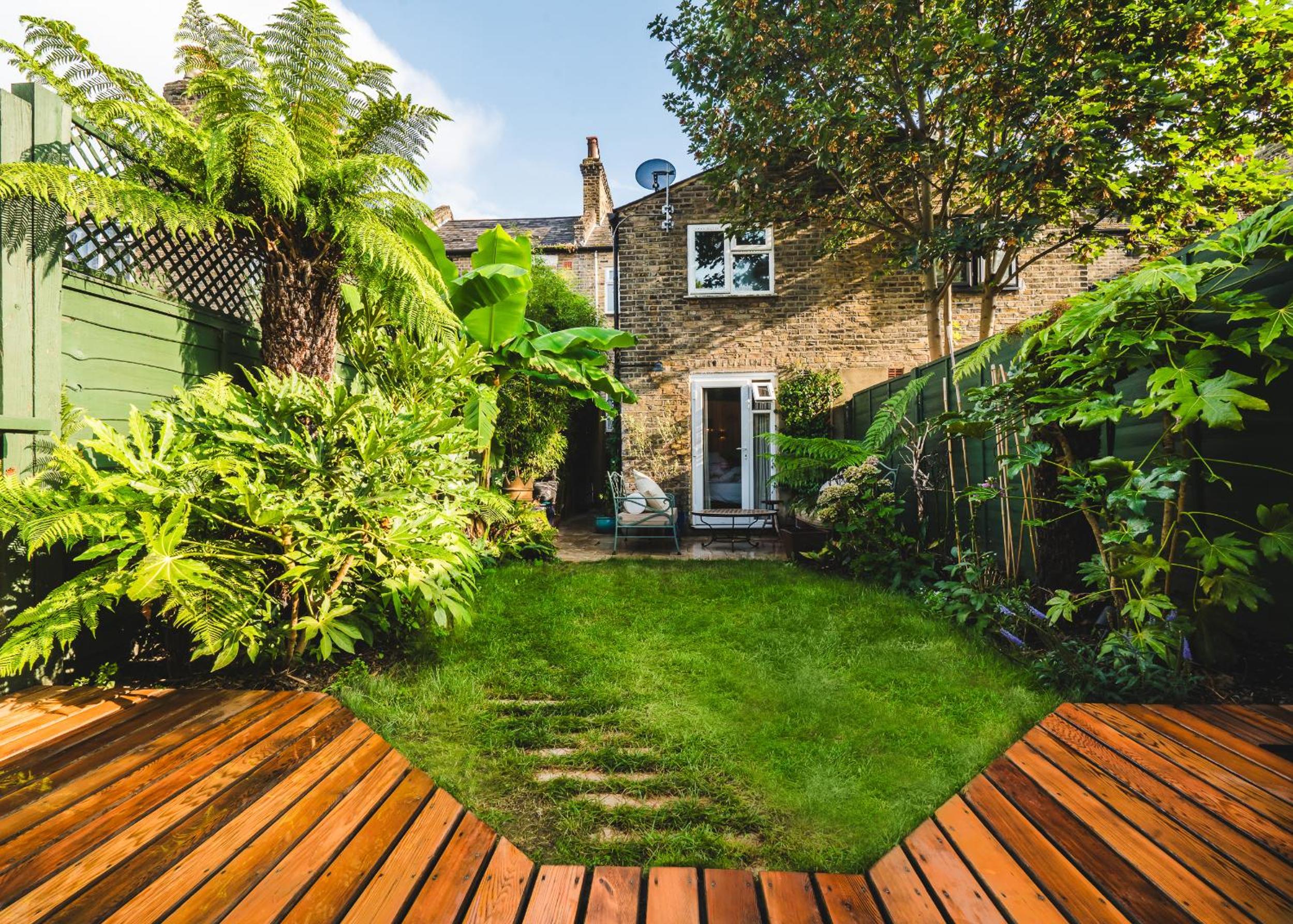 Stunning 2BR, split-level Flat w garden, Deptford
