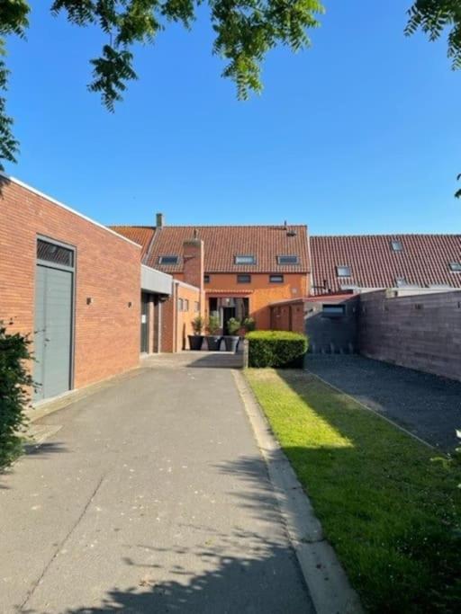 Vakantiewoning 't Sevencoote - terras - privé parking - Zevekote