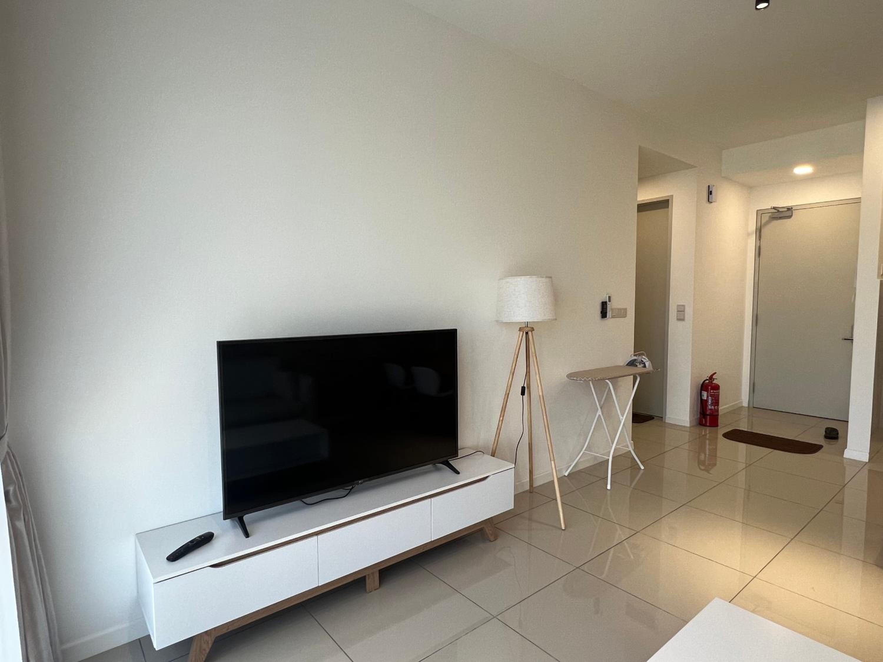 MuciHOME Clio 3R2B, Putrajaya Condo Near to IOI City Mall, Alamanda, Hospital Serdang, KRU Wetland Studio KRU- Non Smoking Home for Malaysia, Singapore & B photo 2
