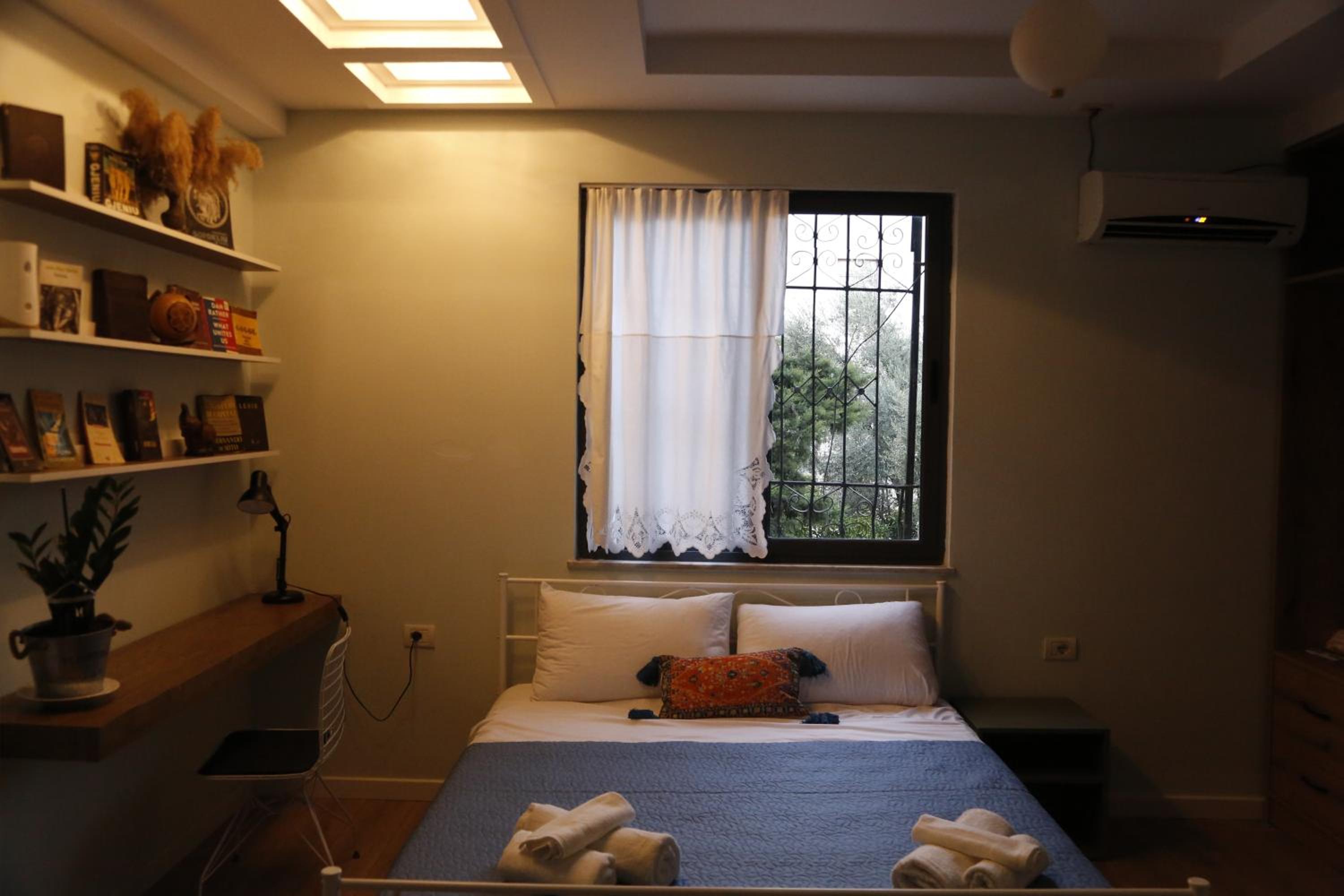 Illyrian studio apartment 1