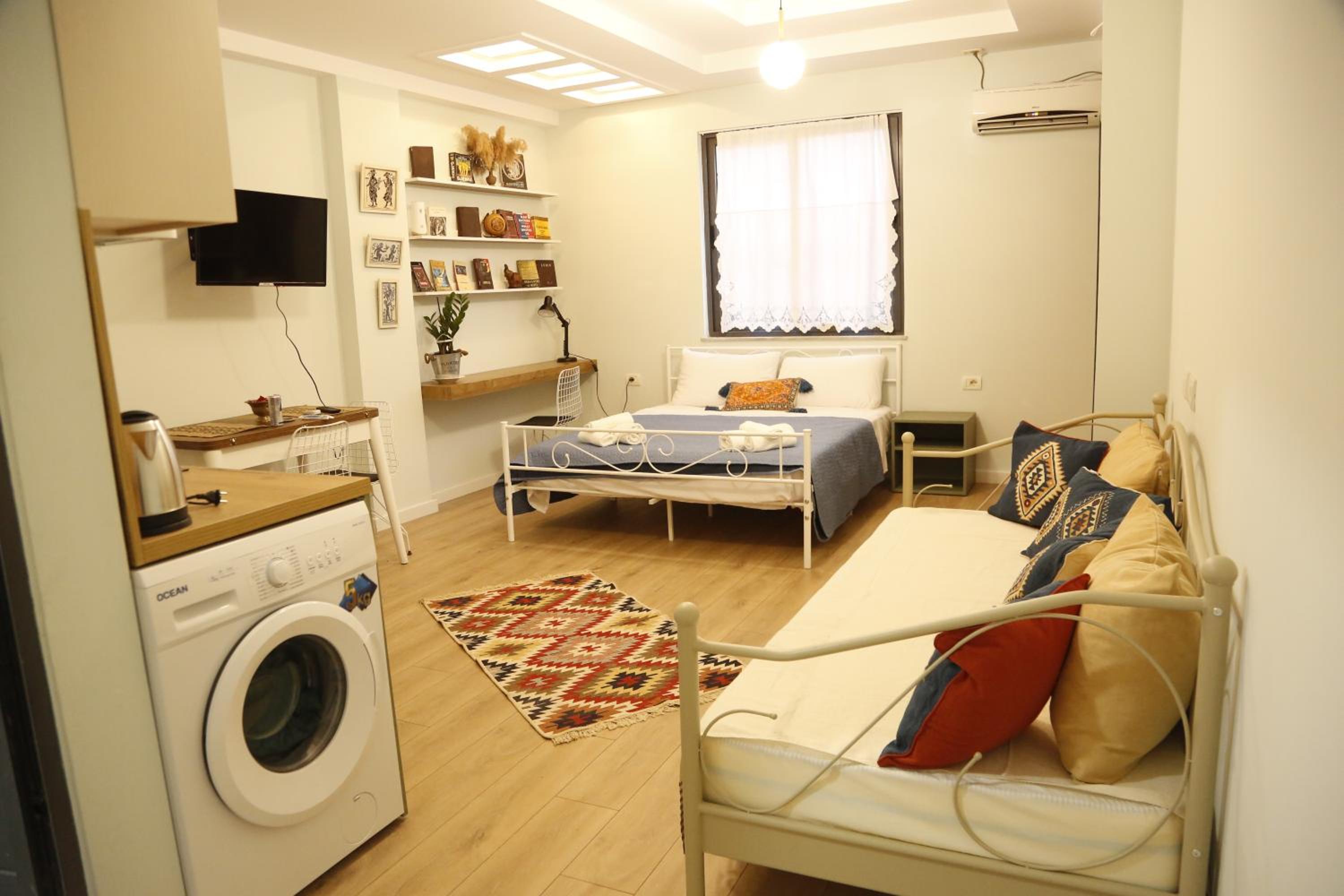Illyrian studio apartment 1