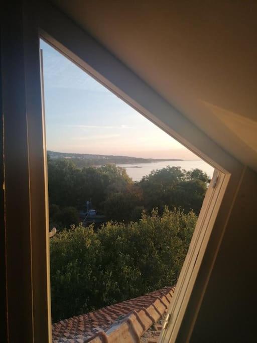 The Bay View - Your Room