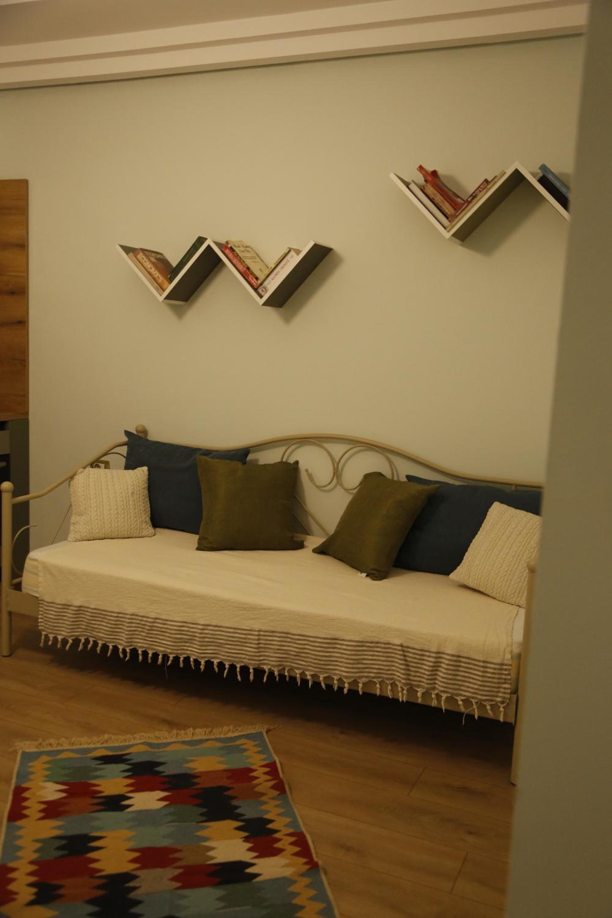 Illyrian studio apartment 2
