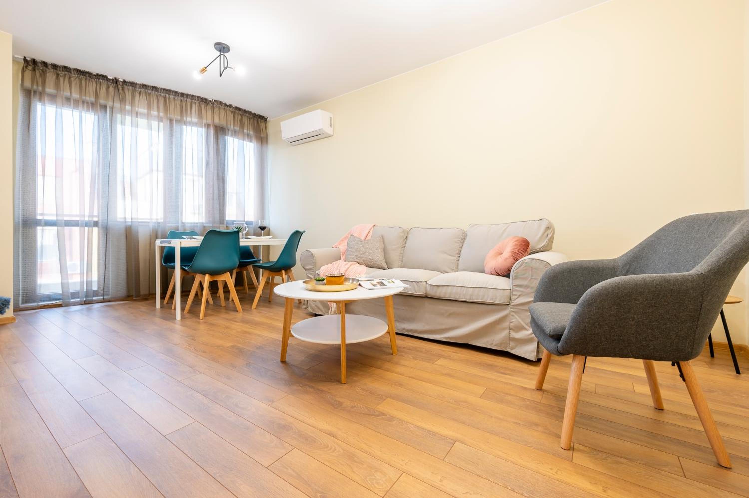 Three Lilies Apartments