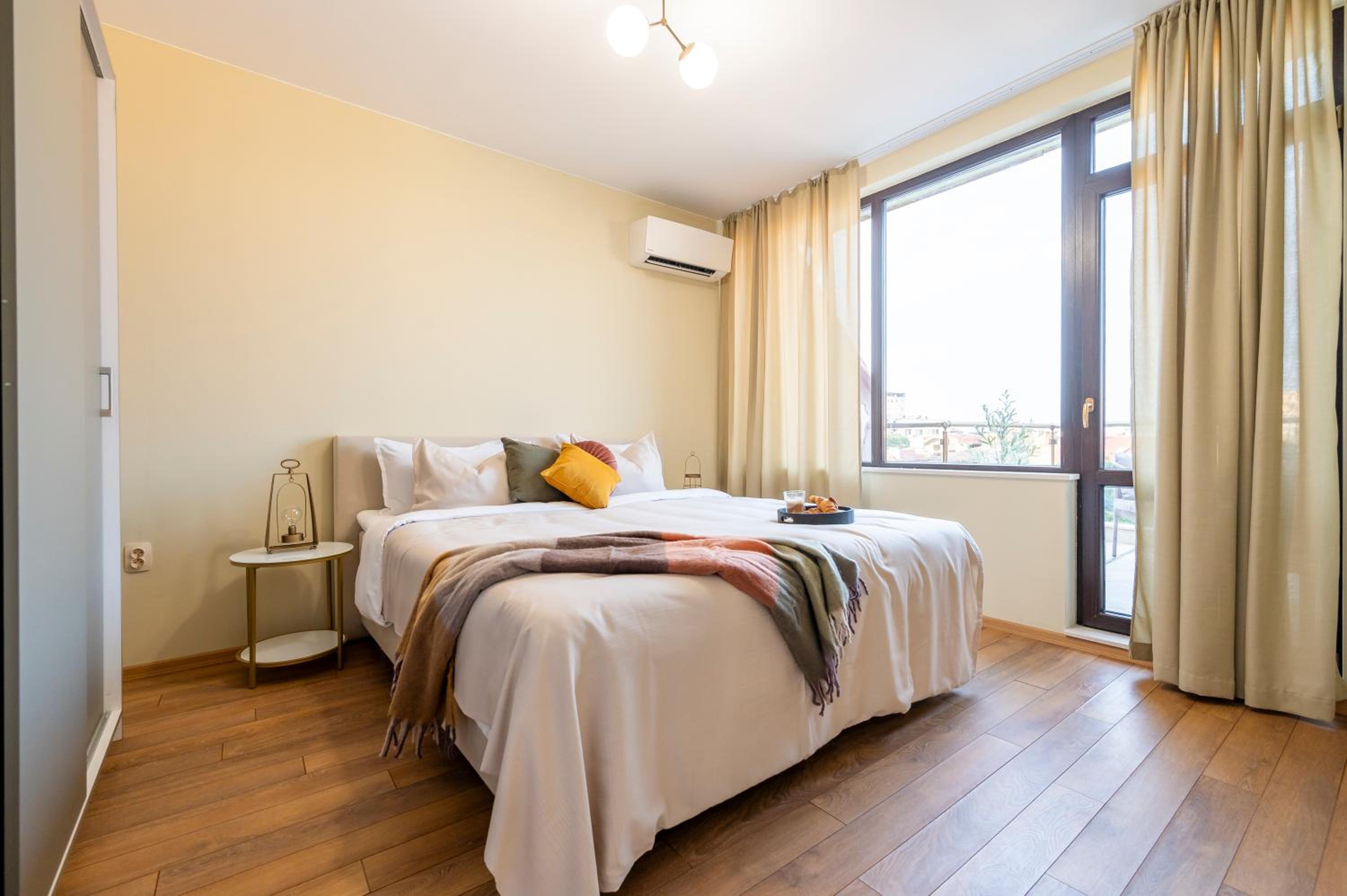 Three Lilies Apartments