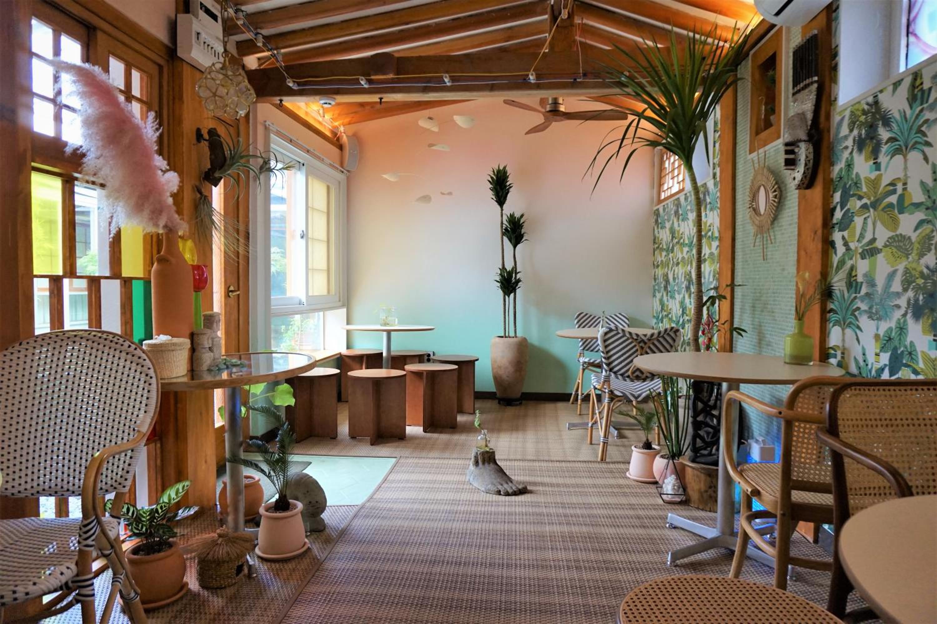 'Hanok Hanok' Boutique stay Hotel Seoul - 2min from Gyeongbokgung Palace station