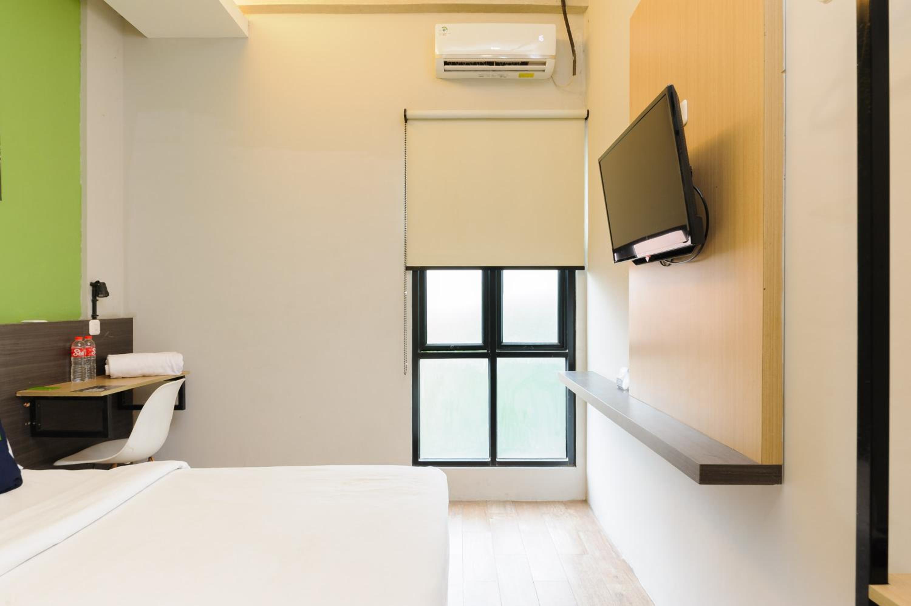 Sans Stay Caverna Gandaria City, Jakarta - 10