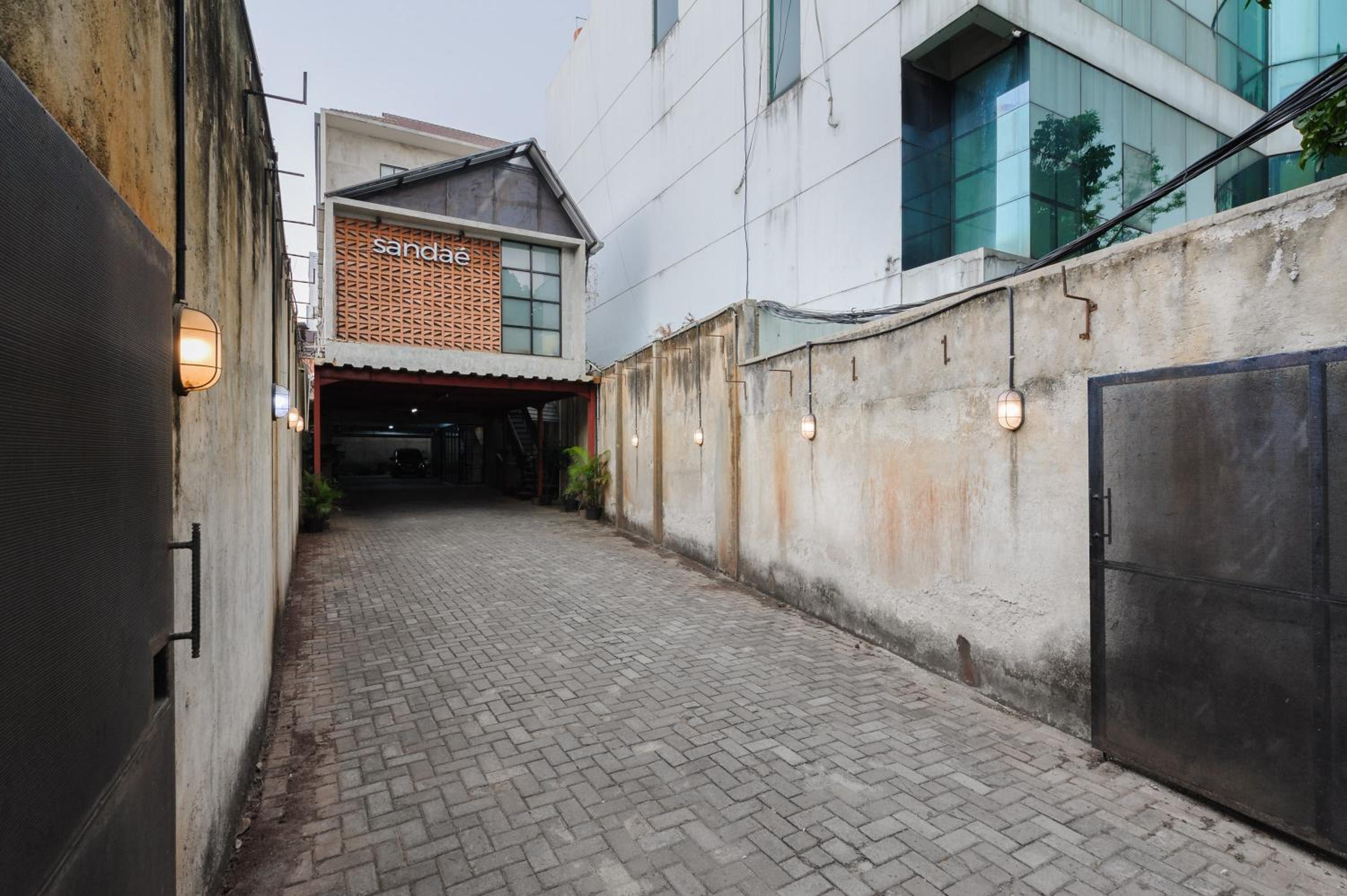 Sans Stay Caverna Gandaria City, Jakarta - 21