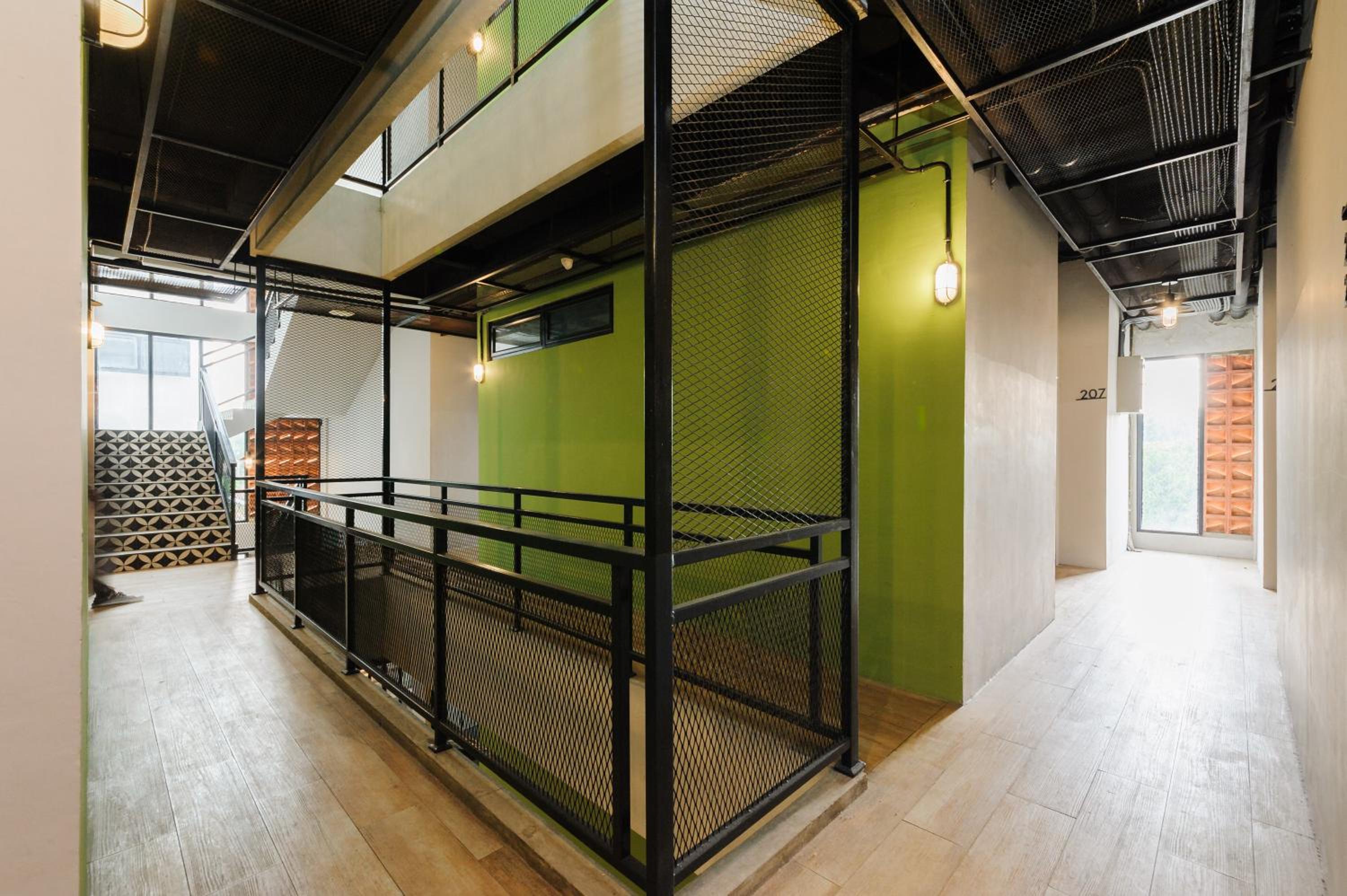 Sans Stay Caverna Gandaria City