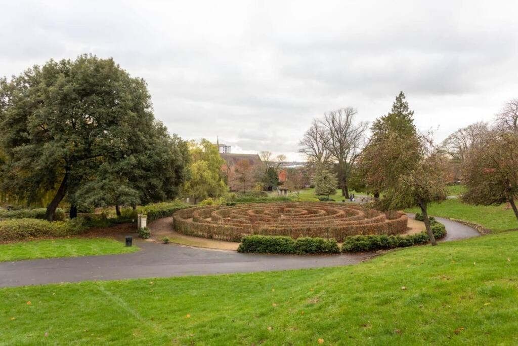 Photo 12